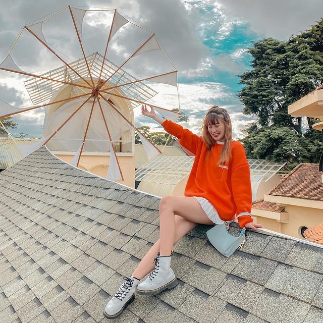 Đà Lạt có thêm chỗ check-in mới leng keng: MÁI NHÀ SỐNG ẢO ngắm hoàng hôn bao xịn sò - ảnh 18 da lat co them cho check-in moi leng keng: mai nha song ao ngam hoang hon bao xin so - anh 18