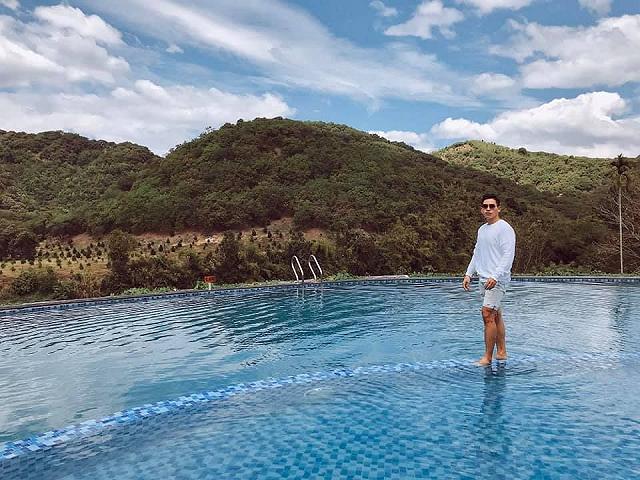 Phát hiện điểm trốn nắng tắm hồ bơi vô cực view núi rừng đẹp như 'thiên đường Bali' sát Sài Gòn - ảnh 4 phat hien diem tron nang tam ho boi vo cuc view nui rung dep nhu "thien duong bali" sat sai gon - anh 4