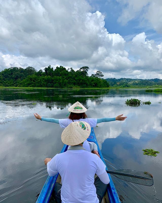 Phát hiện điểm trốn nắng tắm hồ bơi vô cực view núi rừng đẹp như 'thiên đường Bali' sát Sài Gòn - ảnh 16 phat hien diem tron nang tam ho boi vo cuc view nui rung dep nhu "thien duong bali" sat sai gon - anh 16