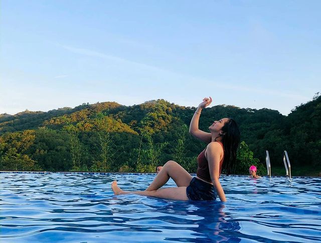 Phát hiện điểm trốn nắng tắm hồ bơi vô cực view núi rừng đẹp như 'thiên đường Bali' sát Sài Gòn - ảnh 20 phat hien diem tron nang tam ho boi vo cuc view nui rung dep nhu "thien duong bali" sat sai gon - anh 20