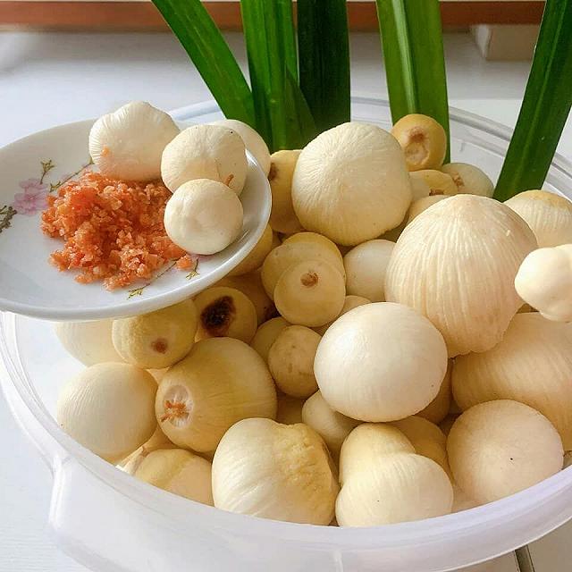 Thử một lần mê luôn MỘNG DỪA TƯƠI NGỌT MÁT đặc sản của miền tây - ảnh 21 thu mot lan me luon mong dua tuoi ngot mat dac san cua mien tay - anh 21