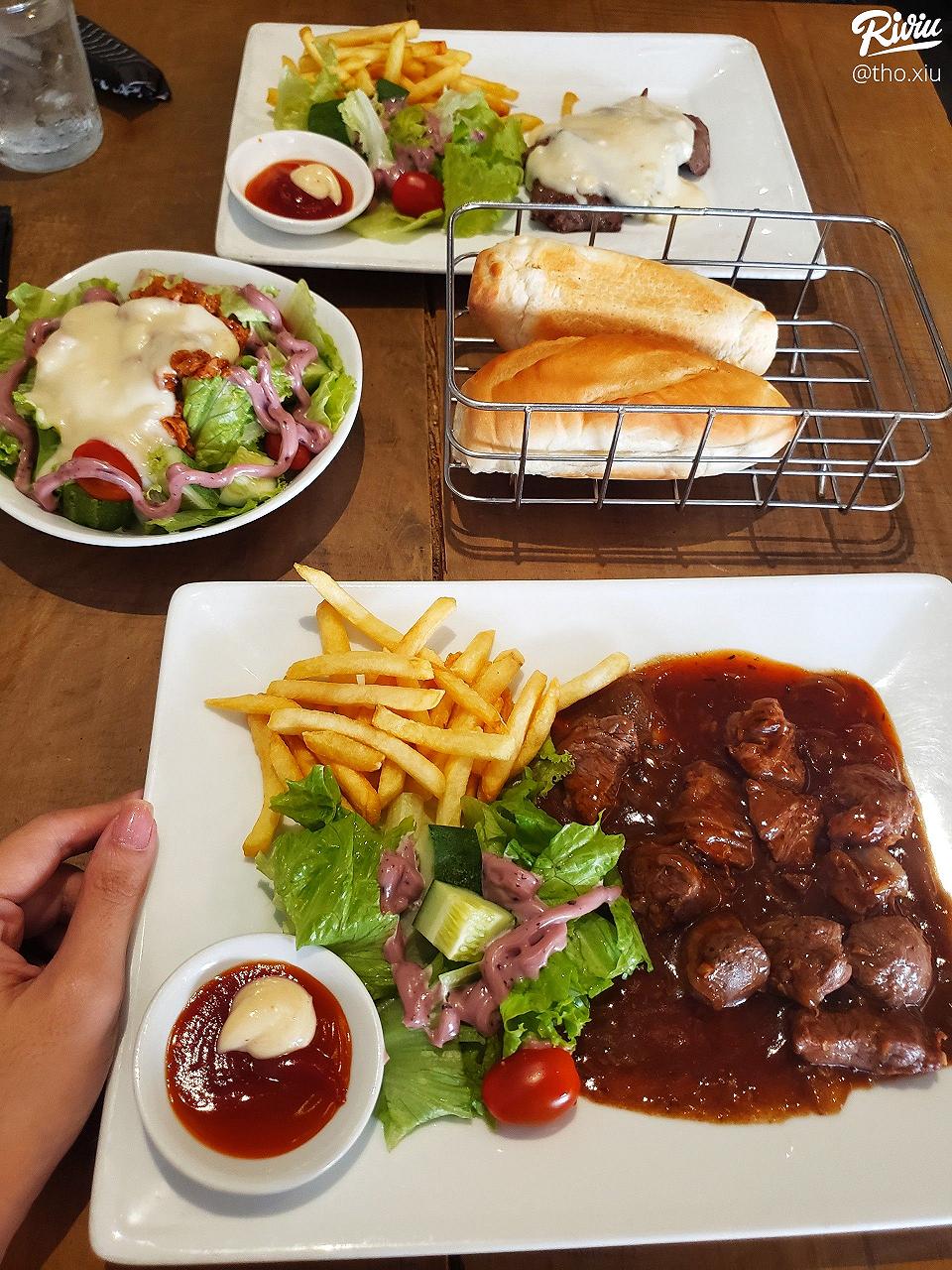 BEEFSTEAK TITI GẦN ĐÂY VỚI CHẤT LƯỢNG ẨM THỰC VƯỢT TRỘI