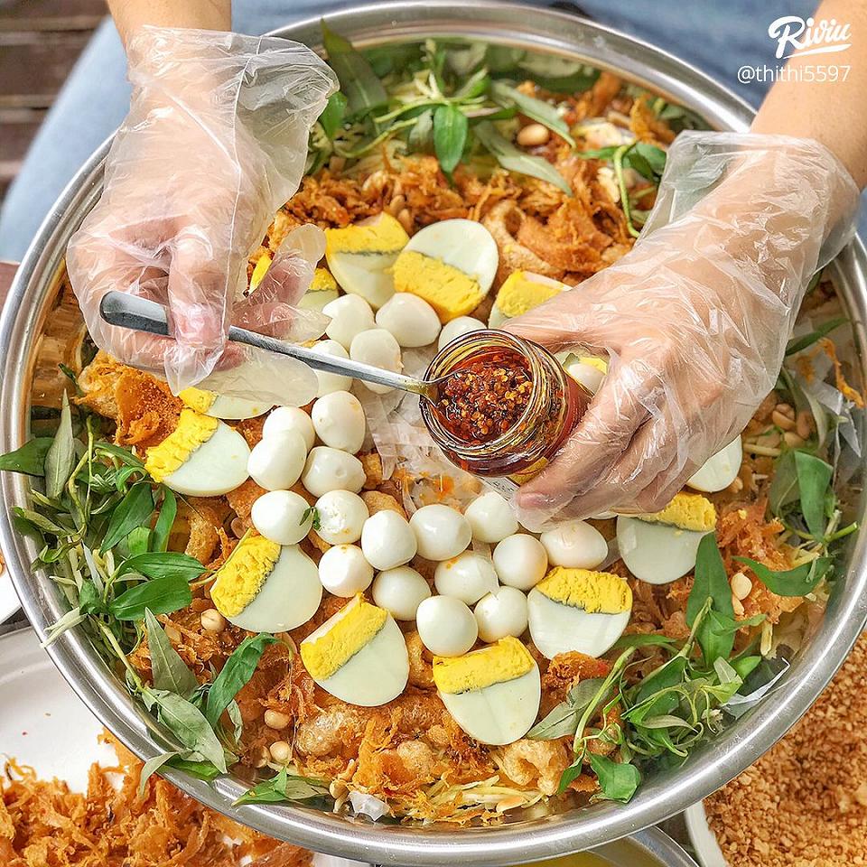 Thử làm THAU BÁNH TRÁNG TRỘN SA TẾ NANA CHÁY TỎI siêu to ...