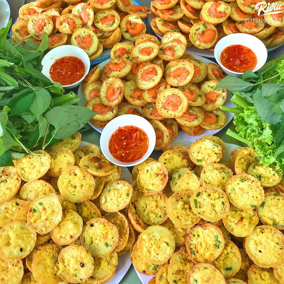Ăn bánh khọt ở Hà Nội