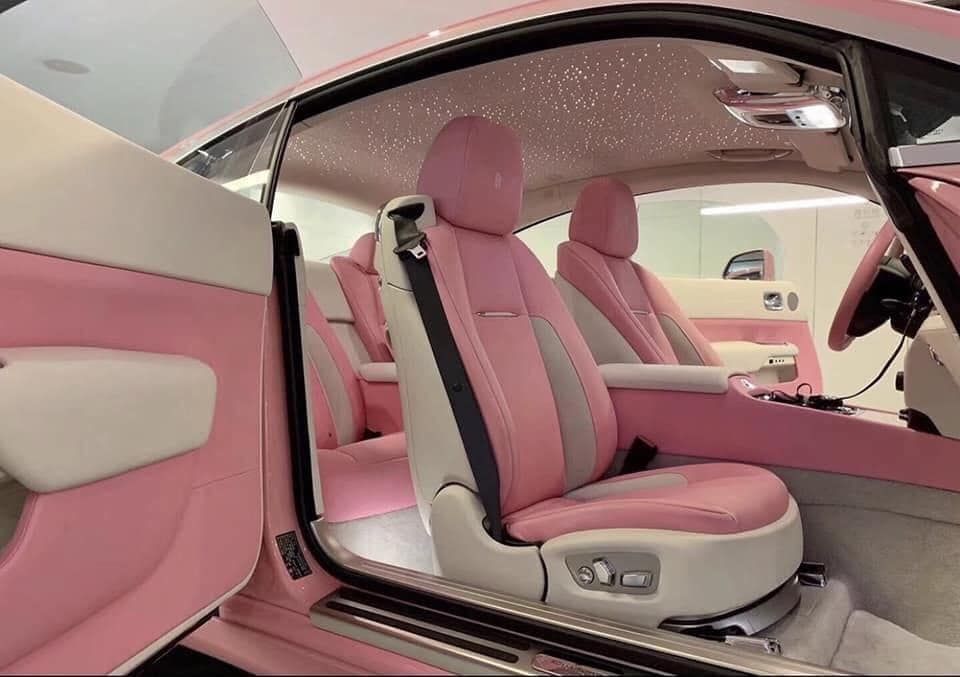 Pink is the Colour Chosen for This Rolls Royce