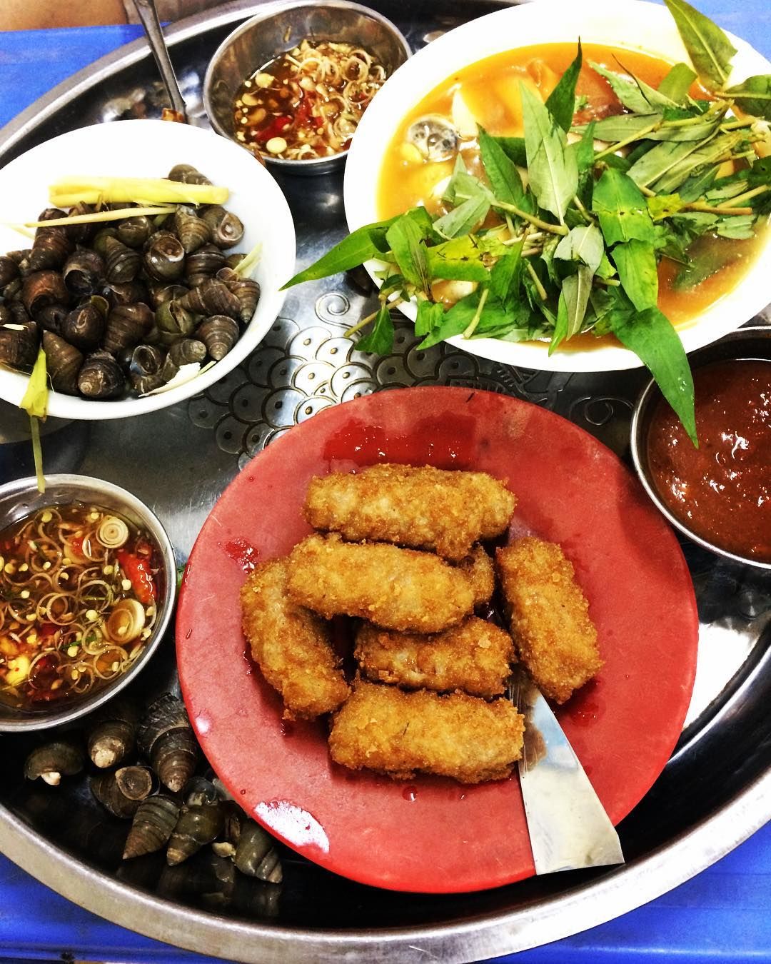 team an vat luu voi 10 quan nem chua ran ngon tuyet dinh loanh quanh ha noi - anh 50