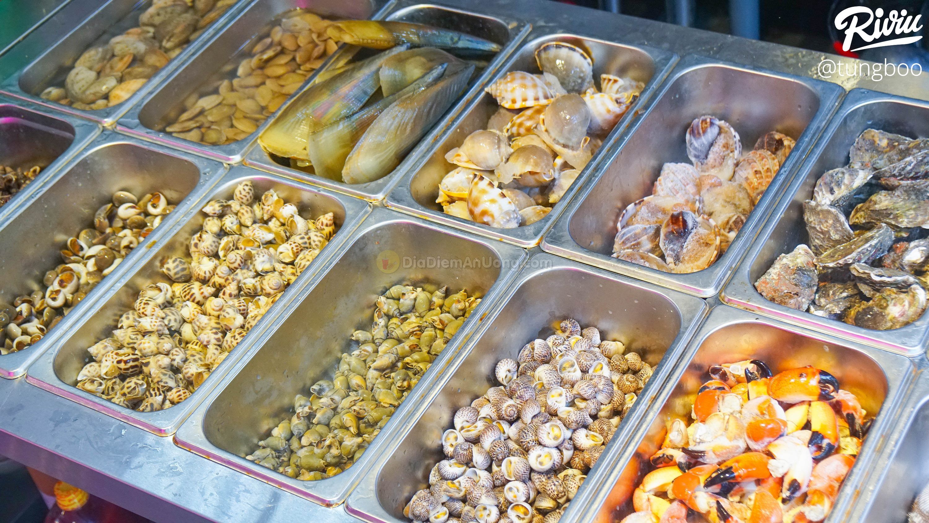 Chị em rủ nhau đi ăn ốc bán thâu đêm style ITAEWON CLASS độc nhất Hà Nội - ảnh 6 chi em ru nhau di an oc ban thau dem style itaewon class doc nhat ha noi - anh 6