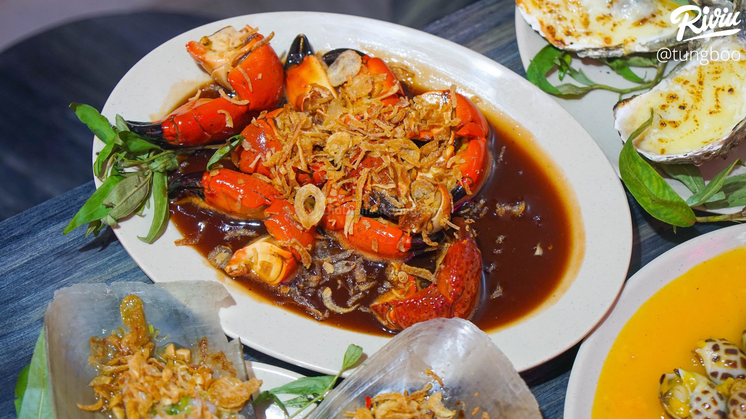 Chị em rủ nhau đi ăn ốc bán thâu đêm style ITAEWON CLASS độc nhất Hà Nội - ảnh 24 chi em ru nhau di an oc ban thau dem style itaewon class doc nhat ha noi - anh 24