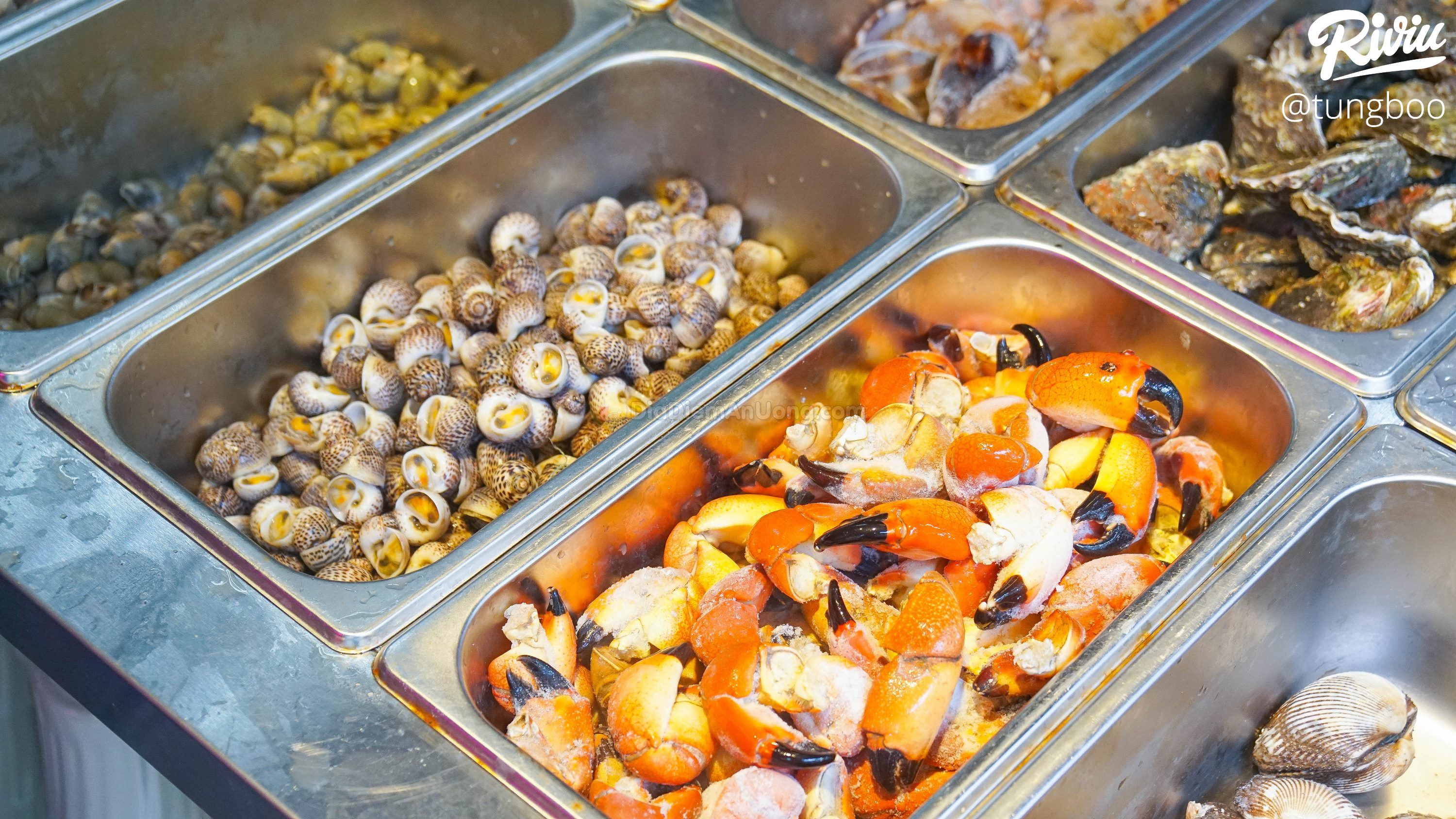 Chị em rủ nhau đi ăn ốc bán thâu đêm style ITAEWON CLASS độc nhất Hà Nội - ảnh 5 chi em ru nhau di an oc ban thau dem style itaewon class doc nhat ha noi - anh 5