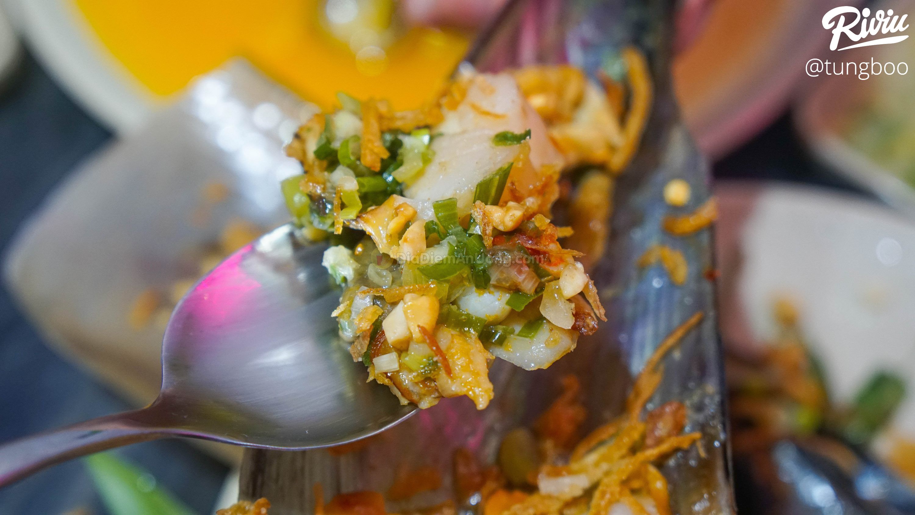 Chị em rủ nhau đi ăn ốc bán thâu đêm style ITAEWON CLASS độc nhất Hà Nội - ảnh 23 chi em ru nhau di an oc ban thau dem style itaewon class doc nhat ha noi - anh 23