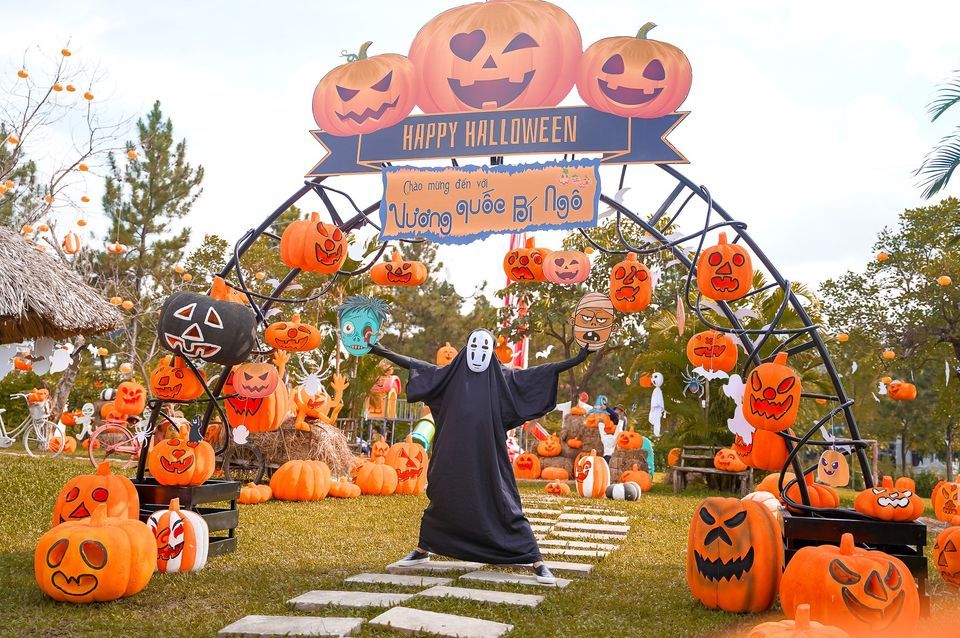 'Quẩy tưng bừng' tại LỄ HỘI HALLOWEEN ĐỘC NHẤT VÔ NHỊ rùng rợn nhất Hà Nội - ảnh 24 "quay tung bung" tai le hoi halloween doc nhat vo nhi rung ron nhat ha noi - anh 24