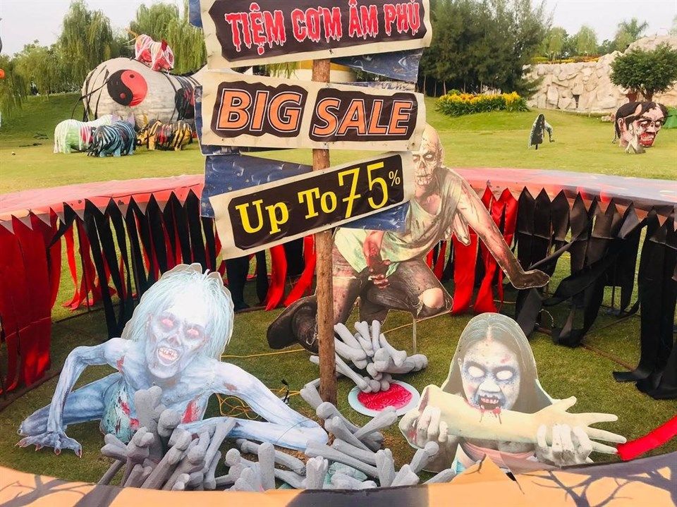 'Quẩy tưng bừng' tại LỄ HỘI HALLOWEEN ĐỘC NHẤT VÔ NHỊ rùng rợn nhất Hà Nội - ảnh 38 "quay tung bung" tai le hoi halloween doc nhat vo nhi rung ron nhat ha noi - anh 38