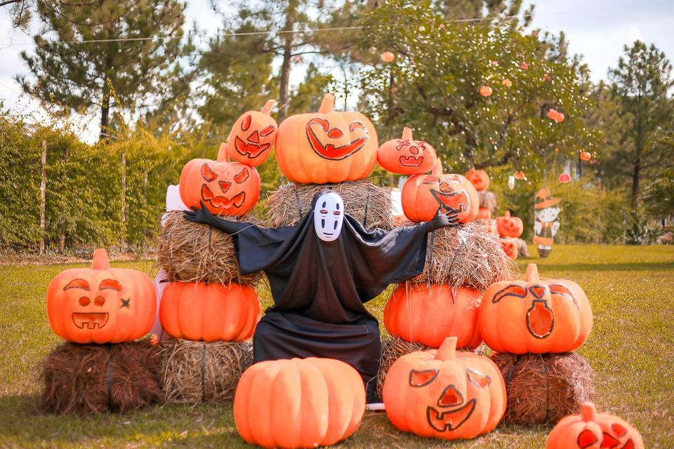 'Quẩy tưng bừng' tại LỄ HỘI HALLOWEEN ĐỘC NHẤT VÔ NHỊ rùng rợn nhất Hà Nội - ảnh 25 "quay tung bung" tai le hoi halloween doc nhat vo nhi rung ron nhat ha noi - anh 25
