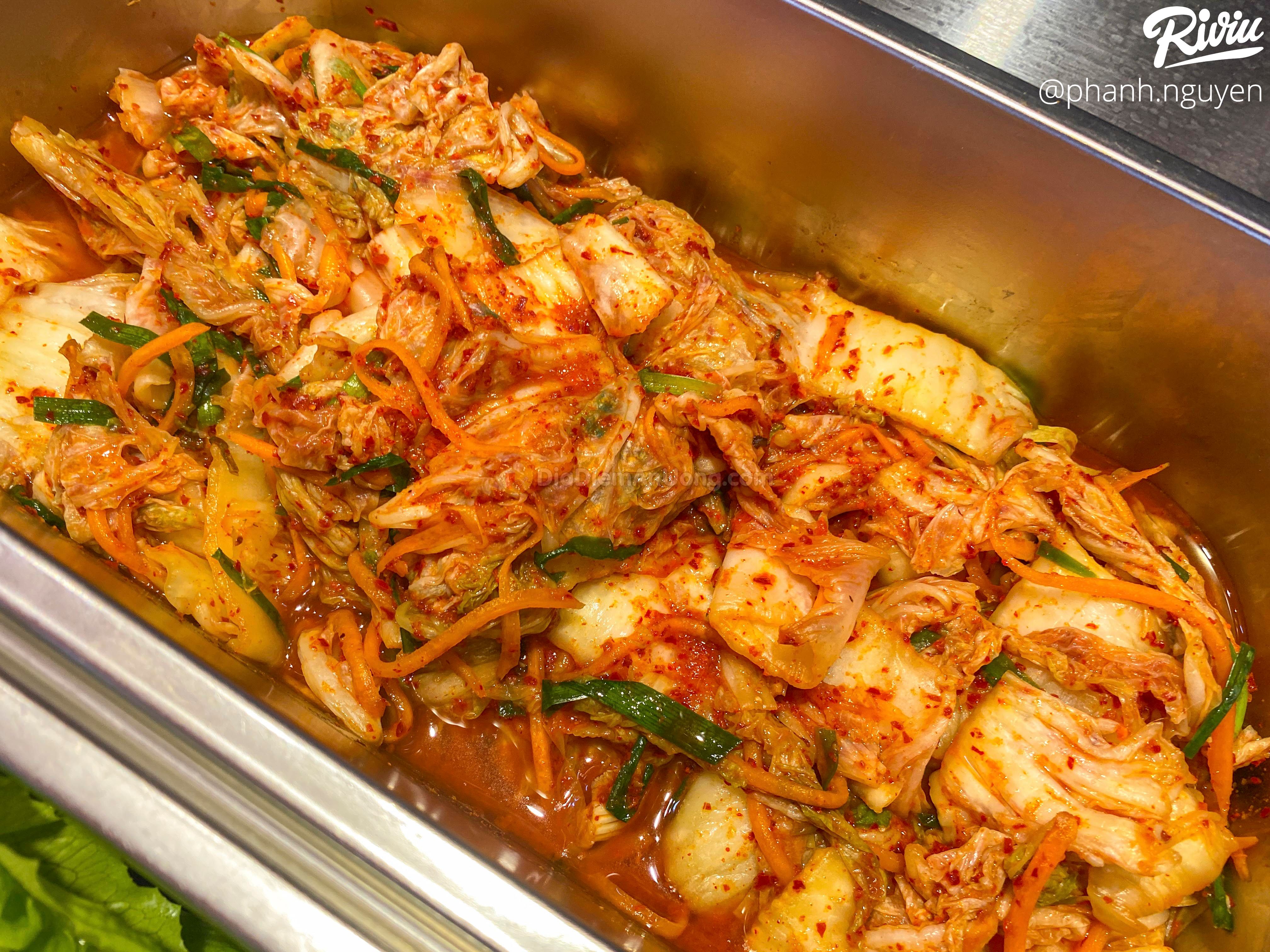 Dắt nhau đi ăn buffet lẩu nướng số dách của sinh viên Tài Chính giá chỉ từ 128k - ảnh 16 dat nhau di an buffet lau nuong so dach cua sinh vien tai chinh gia chi tu 128k - anh 16