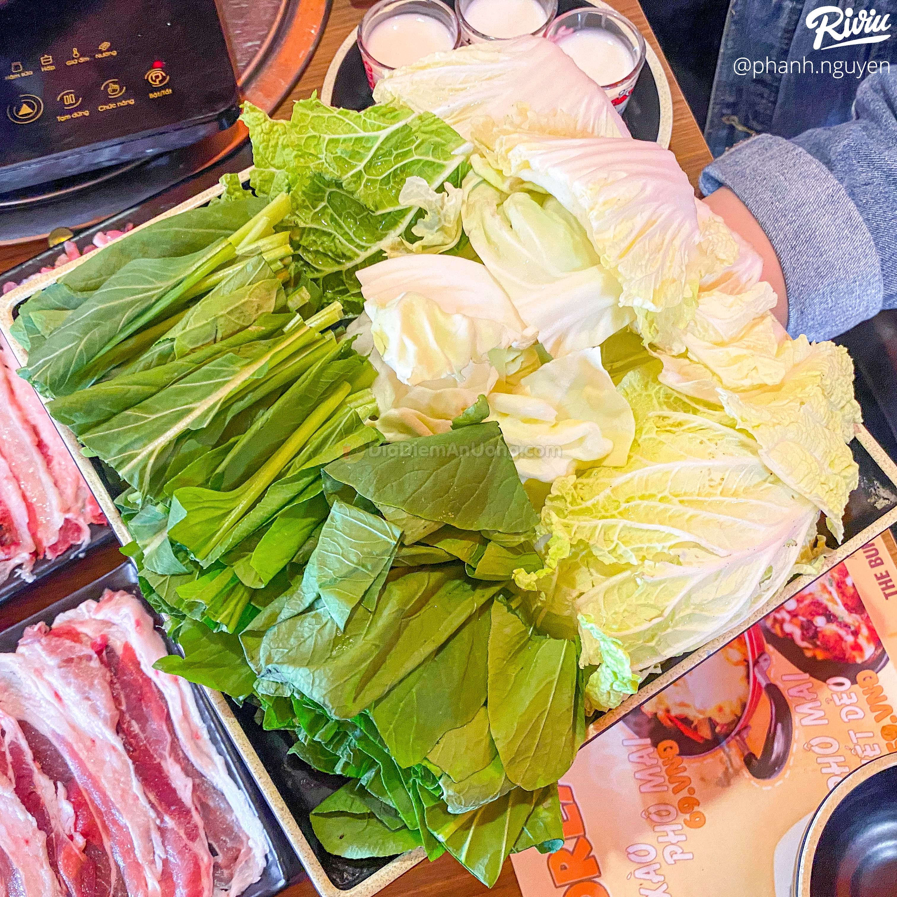 Dắt nhau đi ăn buffet lẩu nướng số dách của sinh viên Tài Chính giá chỉ từ 128k - ảnh 38 dat nhau di an buffet lau nuong so dach cua sinh vien tai chinh gia chi tu 128k - anh 38