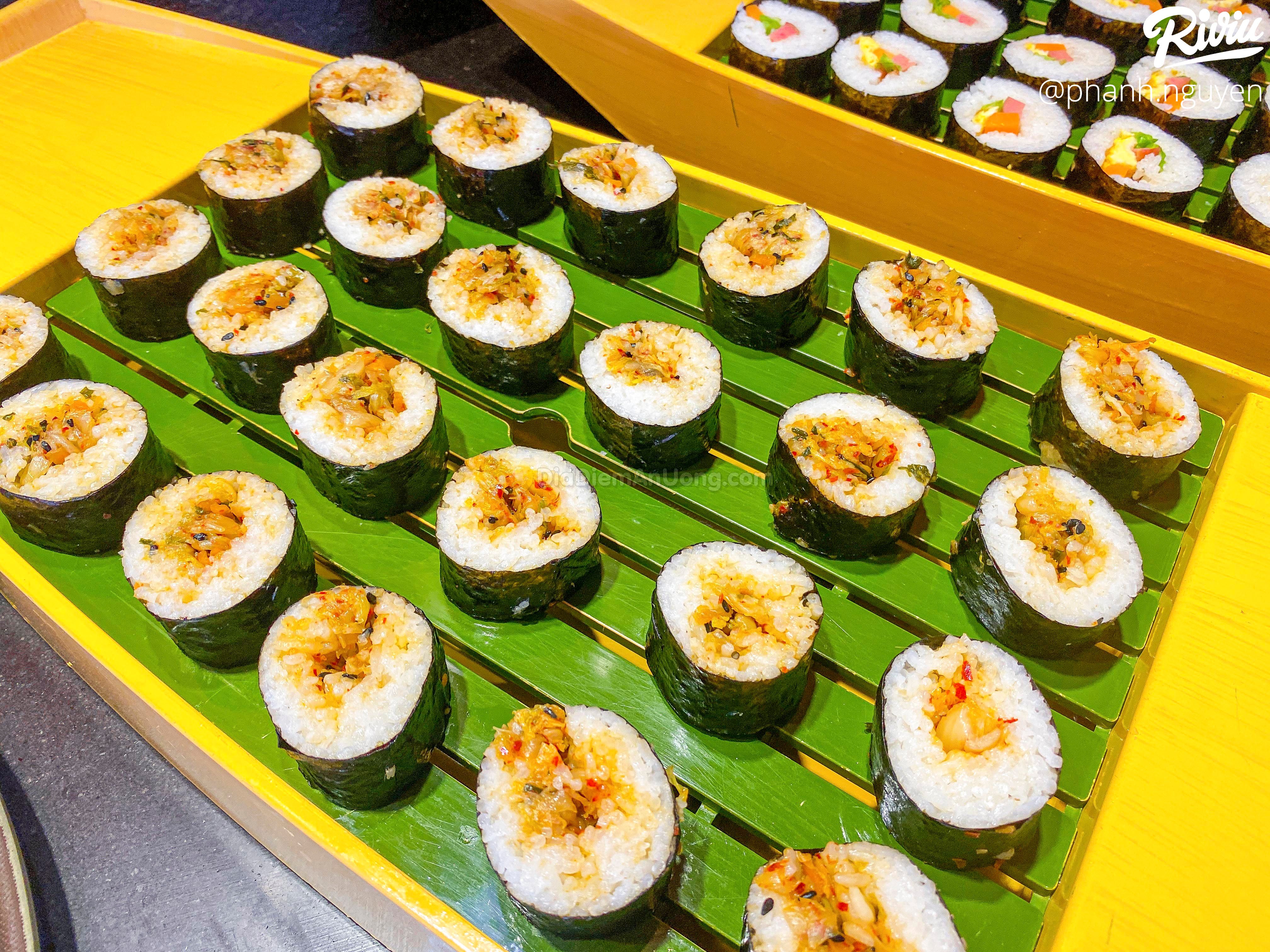 Dắt nhau đi ăn buffet lẩu nướng số dách của sinh viên Tài Chính giá chỉ từ 128k - ảnh 11 dat nhau di an buffet lau nuong so dach cua sinh vien tai chinh gia chi tu 128k - anh 11