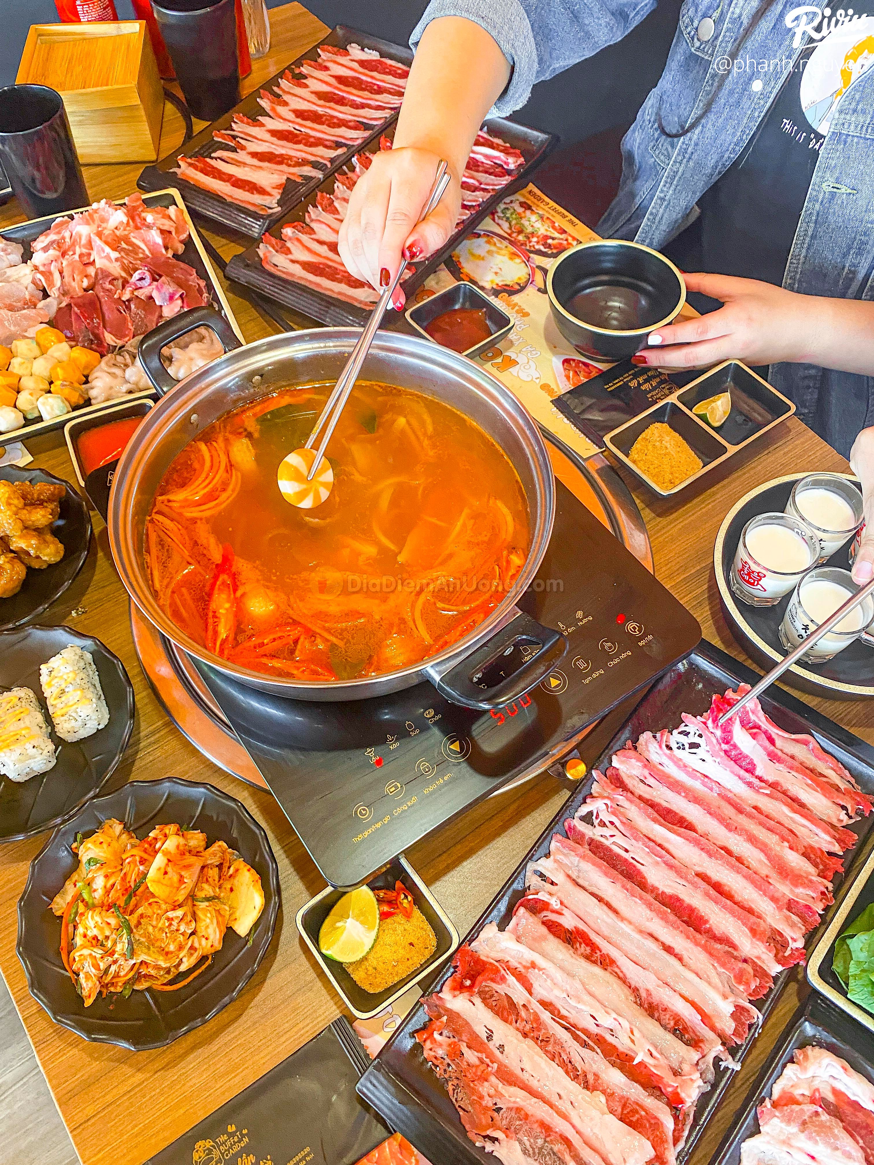 Dắt nhau đi ăn buffet lẩu nướng số dách của sinh viên Tài Chính giá chỉ từ 128k - ảnh 35 dat nhau di an buffet lau nuong so dach cua sinh vien tai chinh gia chi tu 128k - anh 35