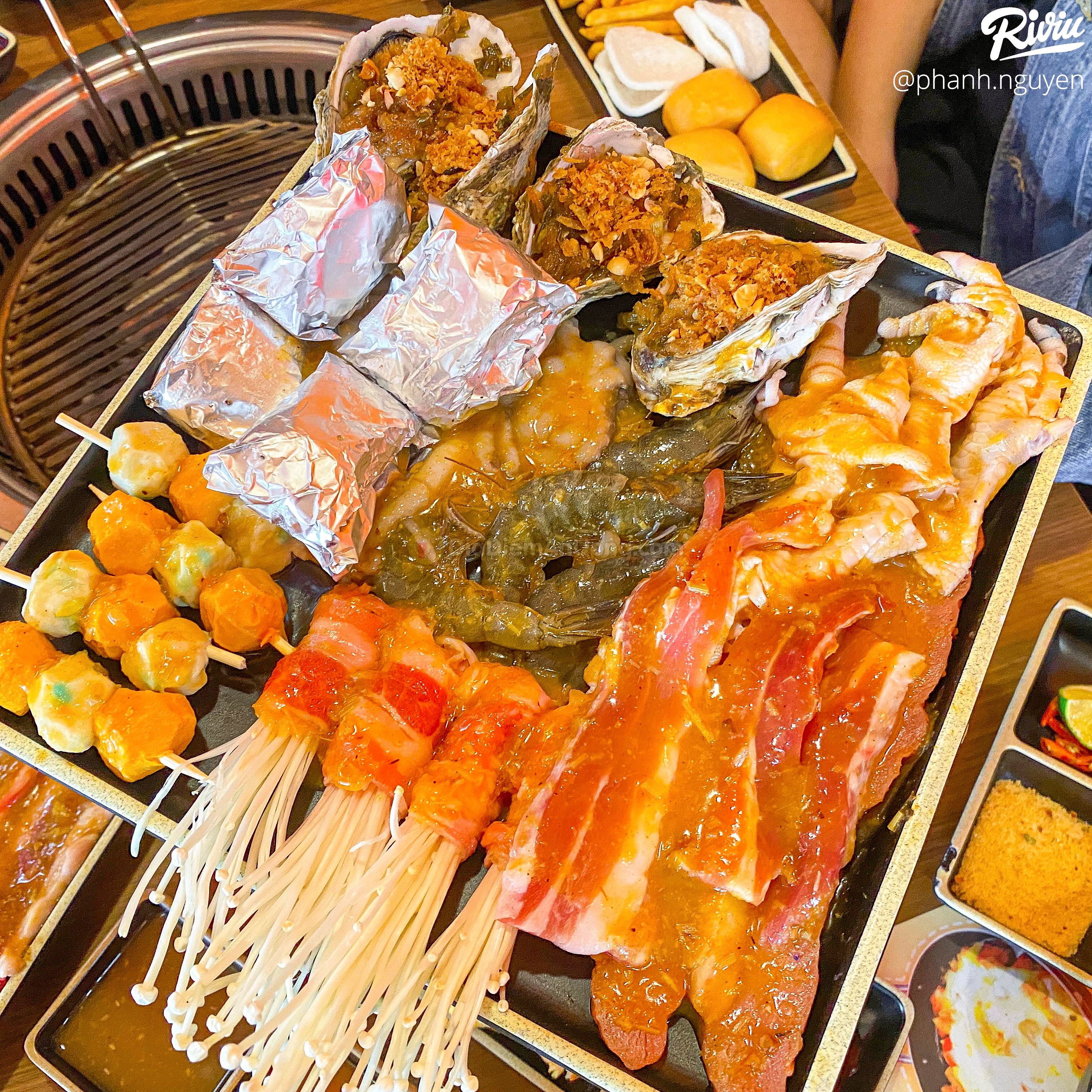 Dắt nhau đi ăn buffet lẩu nướng số dách của sinh viên Tài Chính giá chỉ từ 128k - ảnh 20 dat nhau di an buffet lau nuong so dach cua sinh vien tai chinh gia chi tu 128k - anh 20