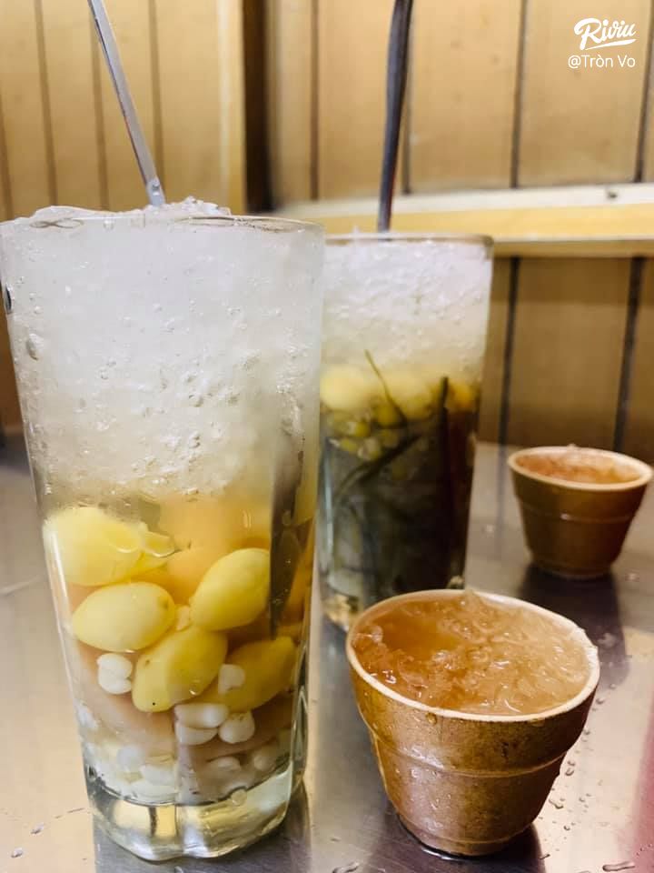 CHÈ CÔ GIANG QUẬN 1 KHÔNG GIAN THOÁNG MÁT THƠM NGON HẤP DẪN