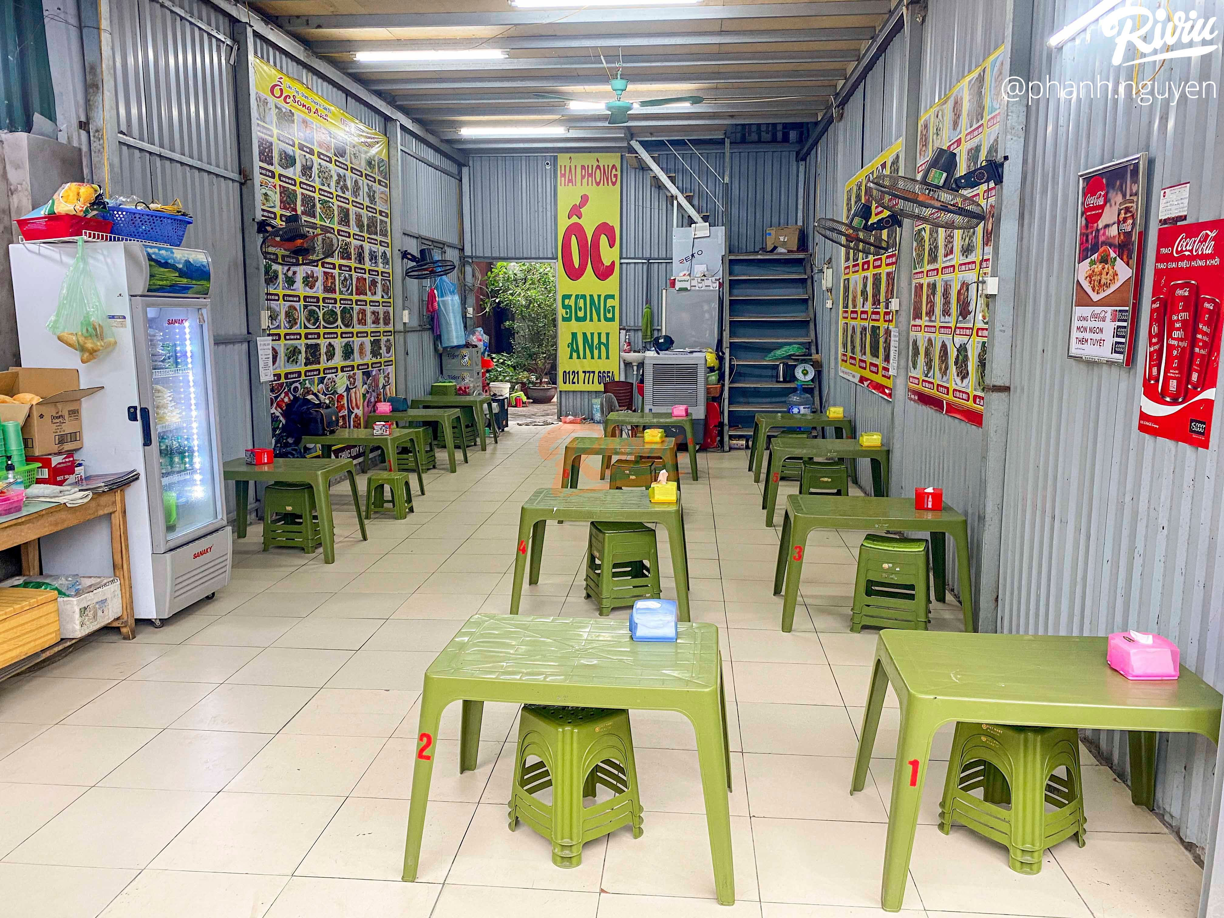 Ăn hoài không chán quán ốc Hải Phòng ngon bất chấp của sinh viên khu Cầu Giấy - ảnh 3 an hoai khong chan quan oc hai phong ngon bat chap cua sinh vien khu cau giay - anh 3