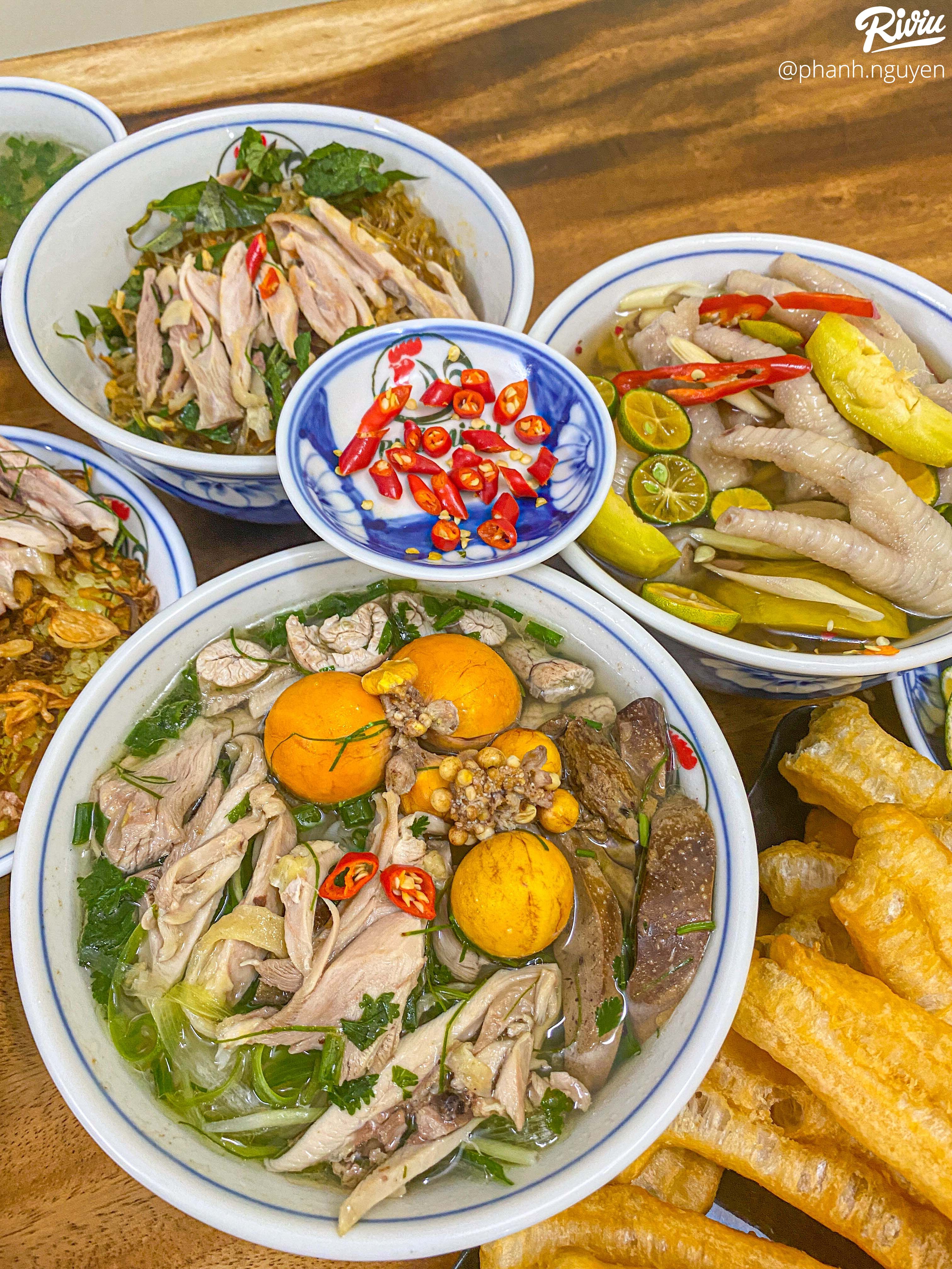 nong hoi vua thoi vua an pho ga huong vi truyen thong ha noi khu trung kinh - anh 1