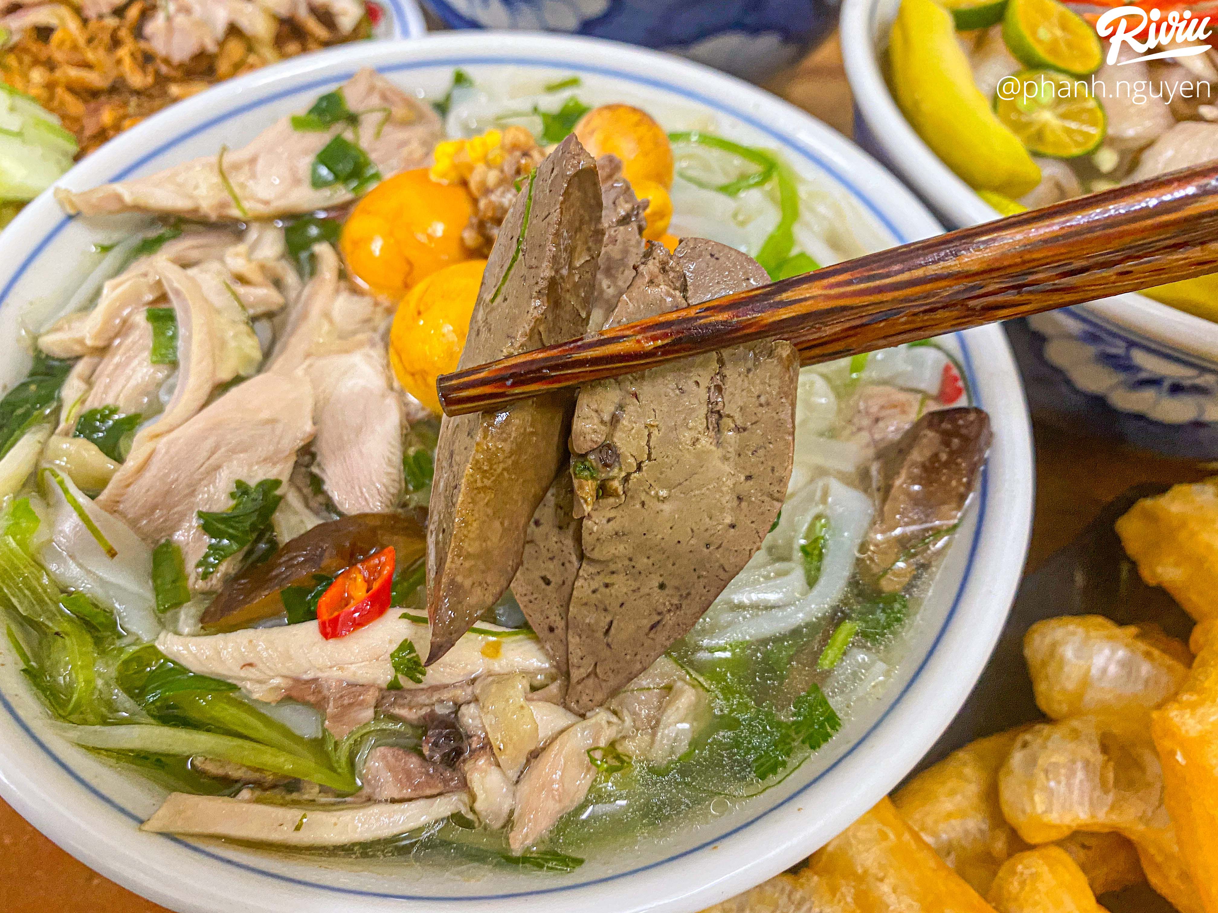 nong hoi vua thoi vua an pho ga huong vi truyen thong ha noi khu trung kinh - anh 9