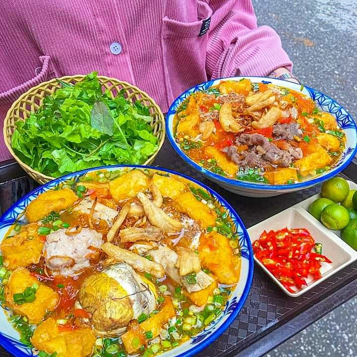 mai mai 1 tinh yeu voi 'bun rieu top mo moc gion' day u u nuc tieng khu pho co - anh 17