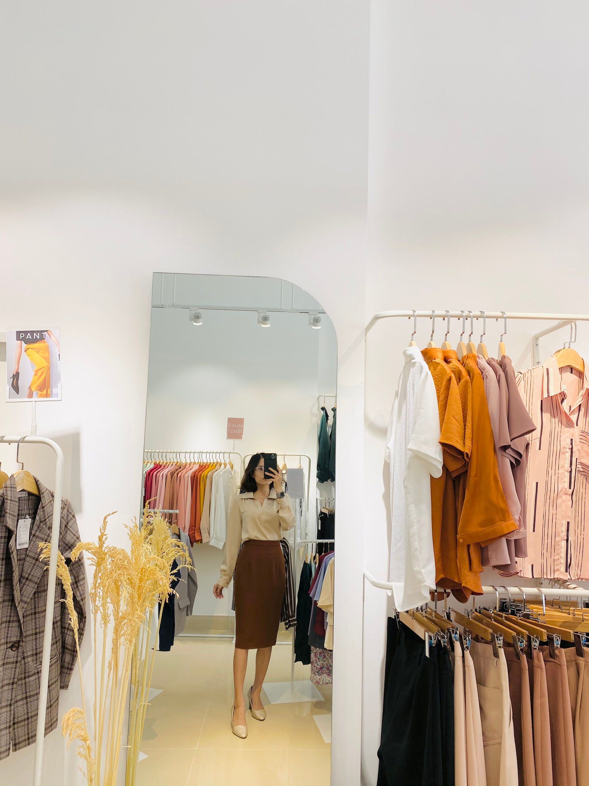 Reset lại tủ quần áo với shop toàn concept siêu xinh sale siêu xịn ngay quập 3 - ảnh 9 reset lai tu quan ao voi shop toan concept sieu xinh sale sieu xin ngay quap 3 - anh 9