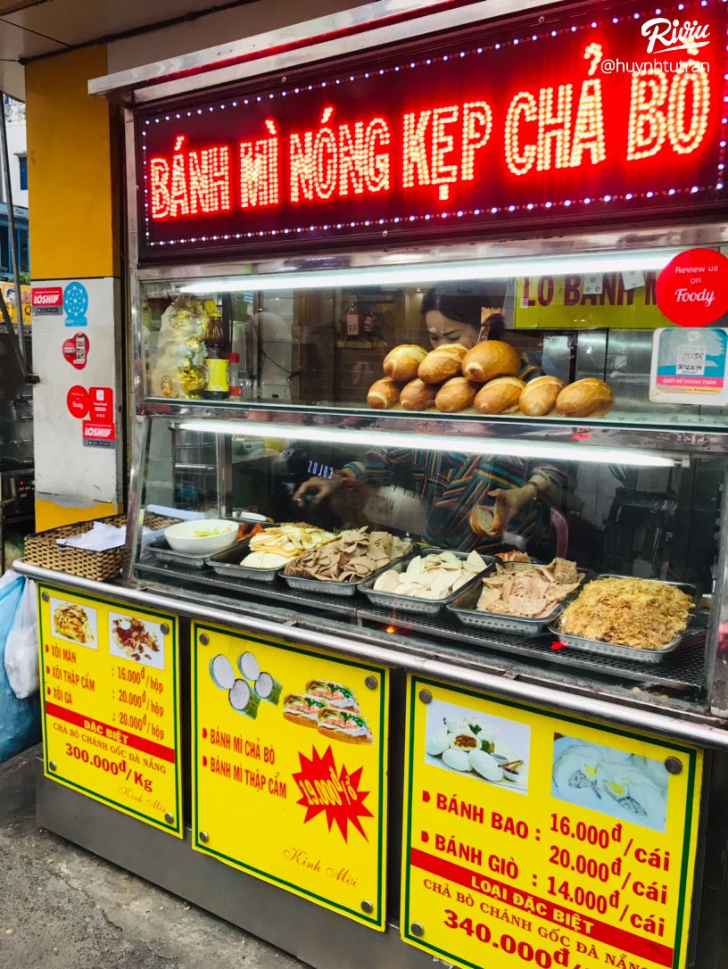 Quán ăn Đường Võ Văn Tần 13 Bánh Mì Kẹp Chả Bò Đà Nẵng Hùng Phát 323 Võ Văn Tần, Phường 5, Quận 3, Thành phố Hồ Chí Minh, Việt Nam | riviu.vn