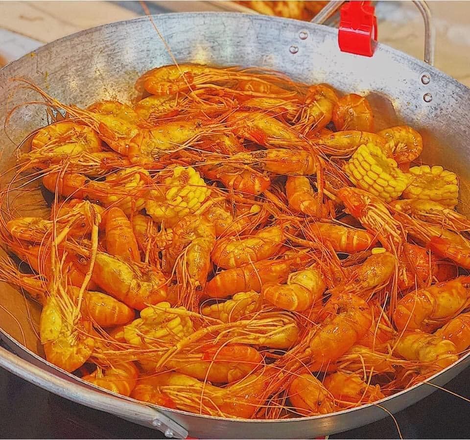Ăn no ná thở tại '8 quán Buffet bình dân' ngập tràn hải sản tươi rói ở Sài Gòn - ảnh 9 an no na tho tai "8 quan buffet binh dan" ngap tran hai san tuoi roi o sai gon - anh 9