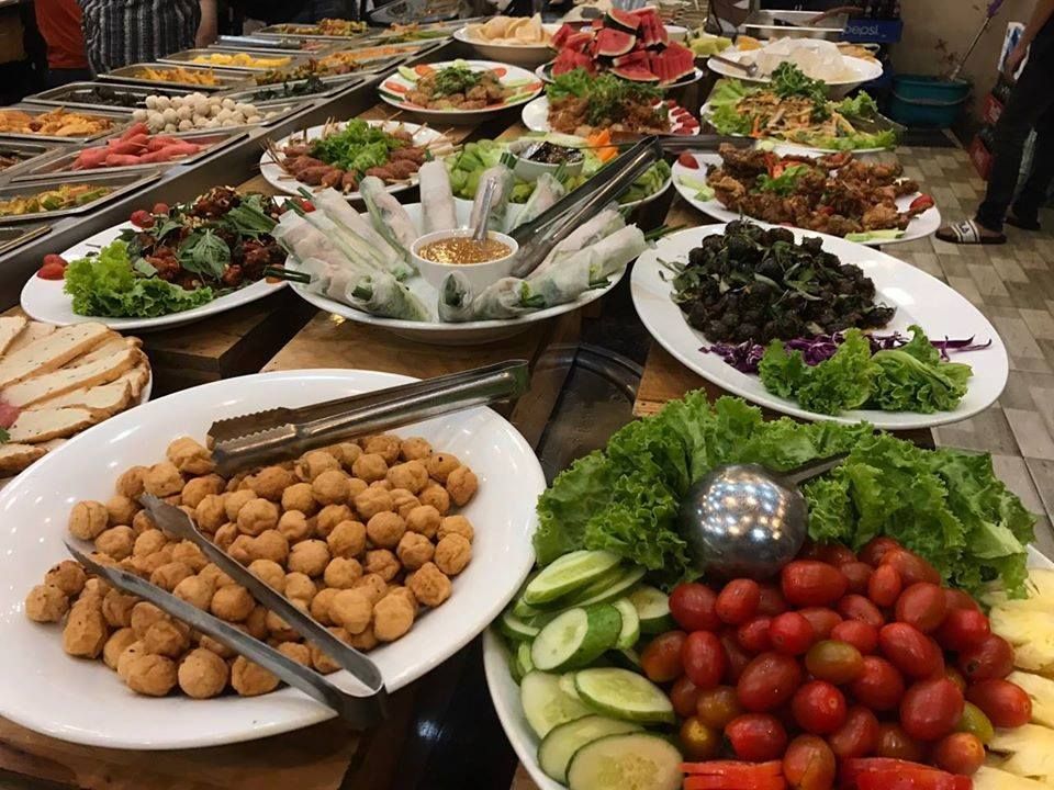 Ăn no ná thở tại '8 quán Buffet bình dân' ngập tràn hải sản tươi rói ở Sài Gòn - ảnh 22 an no na tho tai "8 quan buffet binh dan" ngap tran hai san tuoi roi o sai gon - anh 22