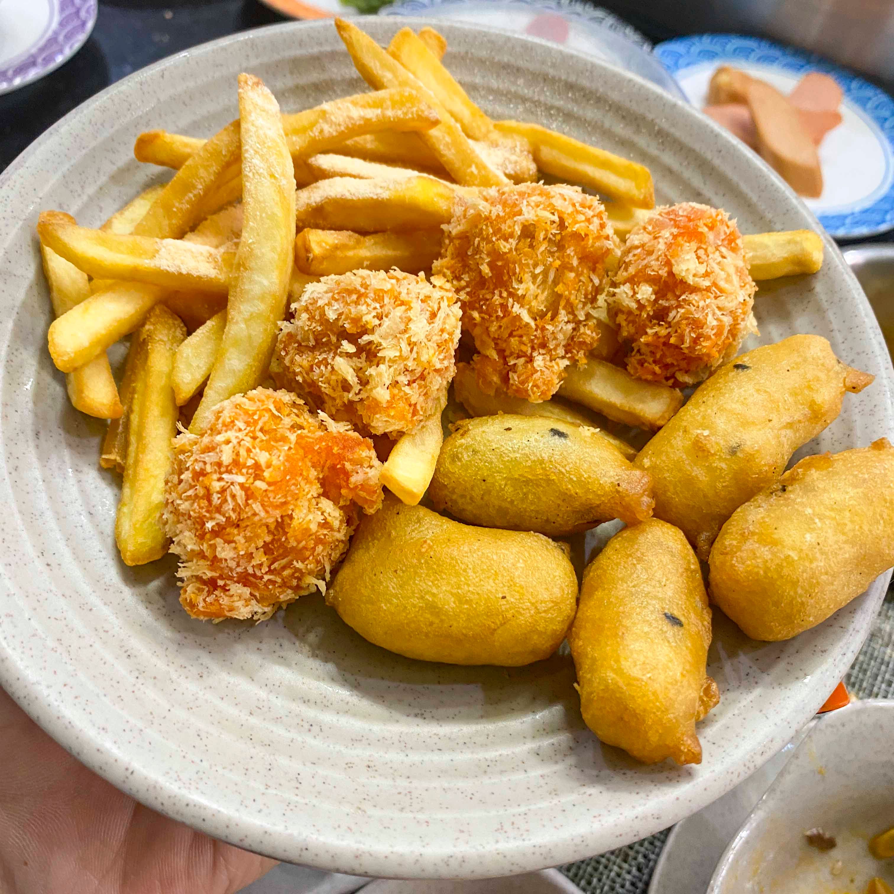 Không lăn không về với lẩu băng chuyền giá chưa đến 200k phố Bà Triệu - ảnh 10 khong lan khong ve voi lau bang chuyen gia chua den 200k pho ba trieu - anh 10