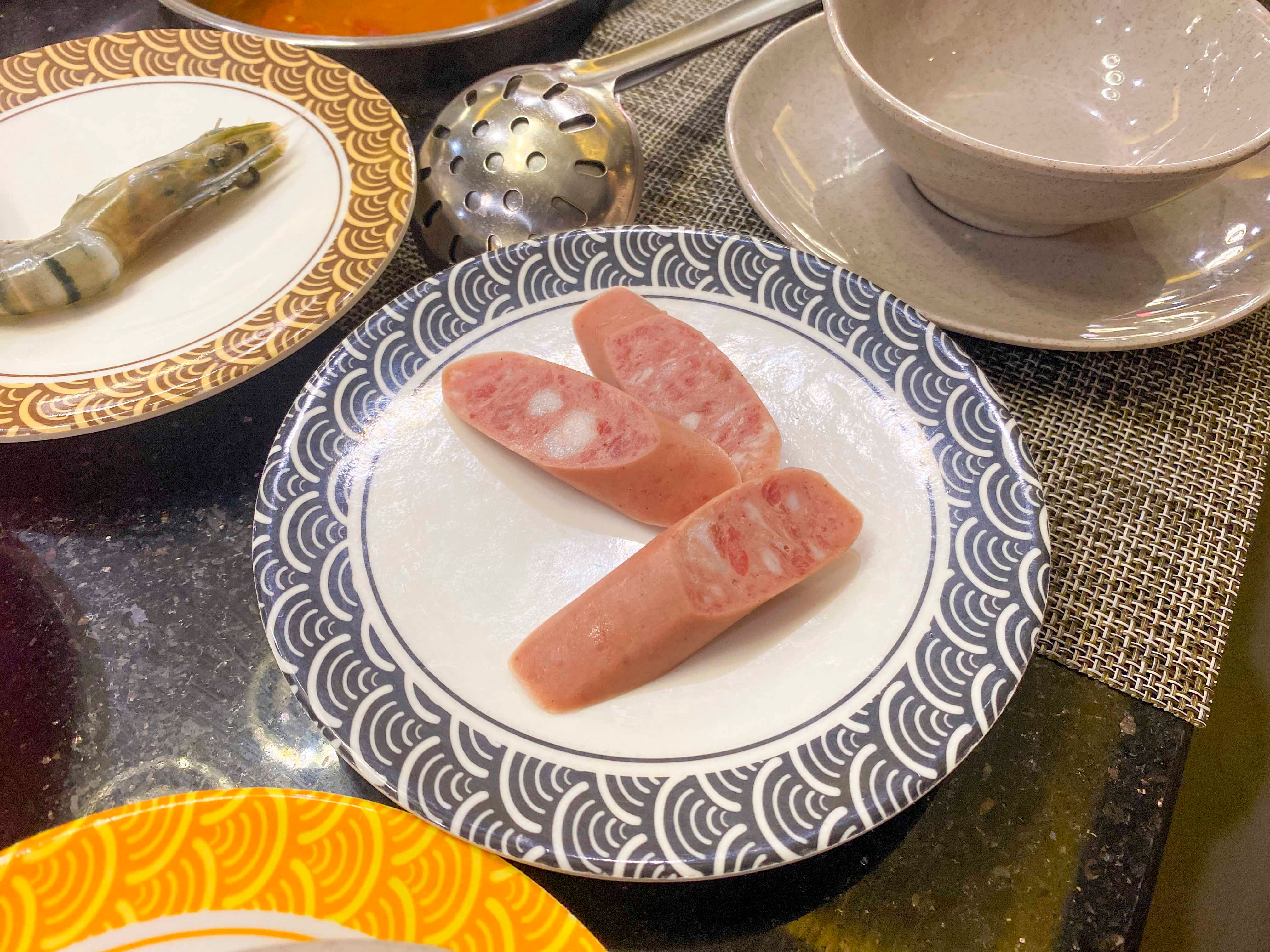 Không lăn không về với lẩu băng chuyền giá chưa đến 200k phố Bà Triệu - ảnh 28 khong lan khong ve voi lau bang chuyen gia chua den 200k pho ba trieu - anh 28