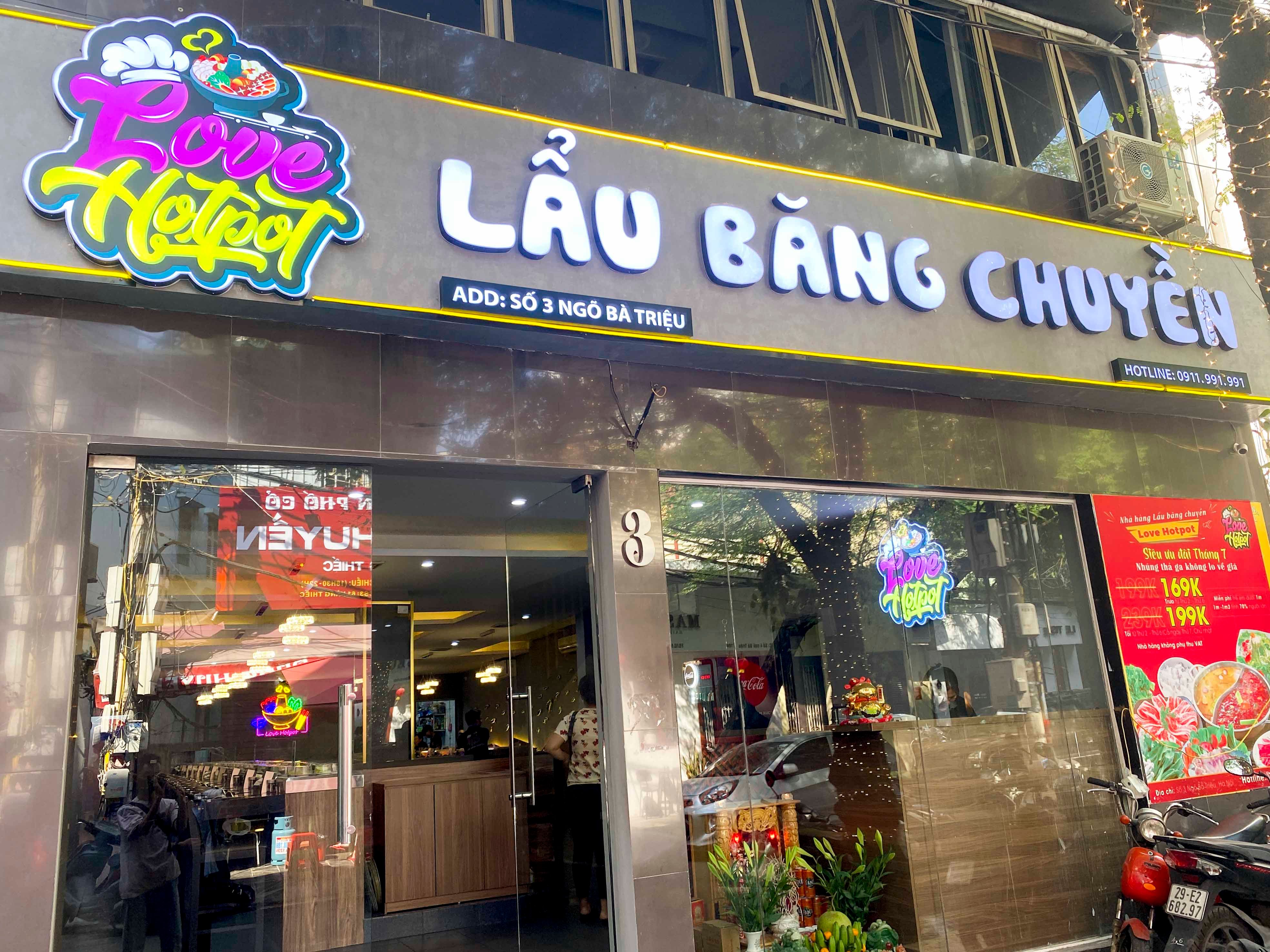 Không lăn không về với lẩu băng chuyền giá chưa đến 200k phố Bà Triệu - ảnh 2 khong lan khong ve voi lau bang chuyen gia chua den 200k pho ba trieu - anh 2