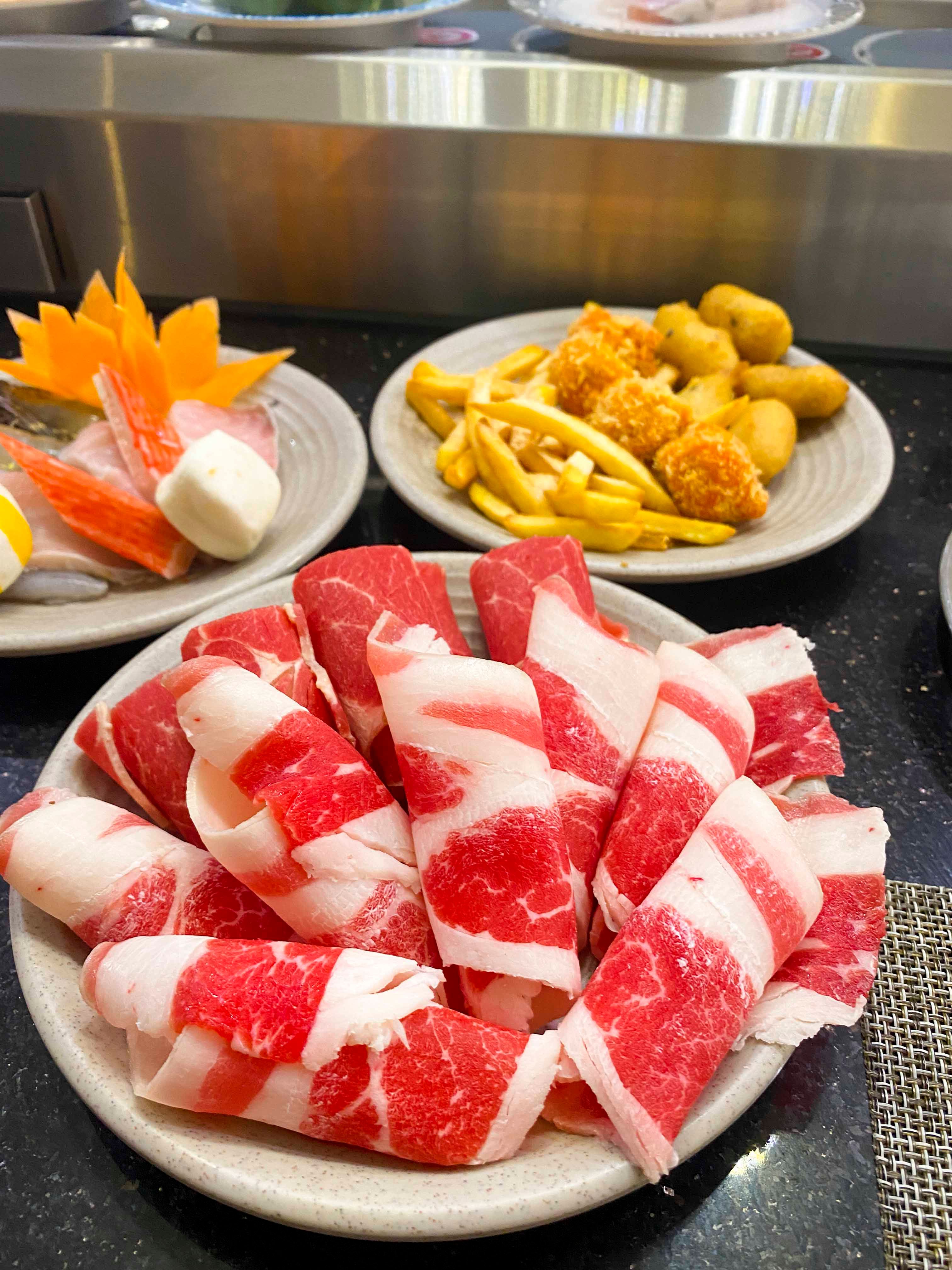 Không lăn không về với lẩu băng chuyền giá chưa đến 200k phố Bà Triệu - ảnh 11 khong lan khong ve voi lau bang chuyen gia chua den 200k pho ba trieu - anh 11