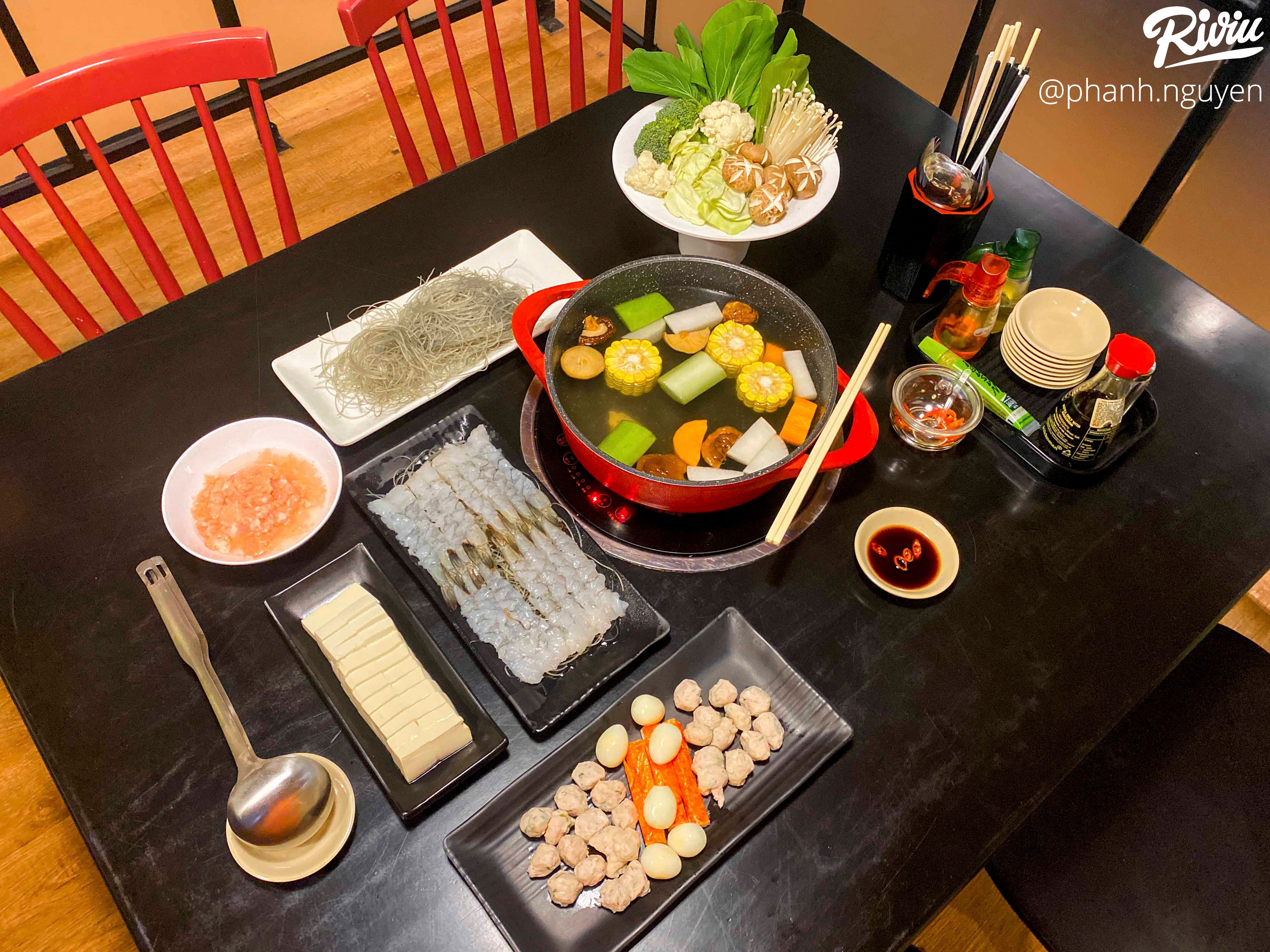 Lạ lạ nhà hàng có lẩu tôm sen đào ngon đáo để không phải nơi nào cũng có - ảnh 61 la la nha hang co lau tom sen dao ngon dao de khong phai noi nao cung co - anh 61