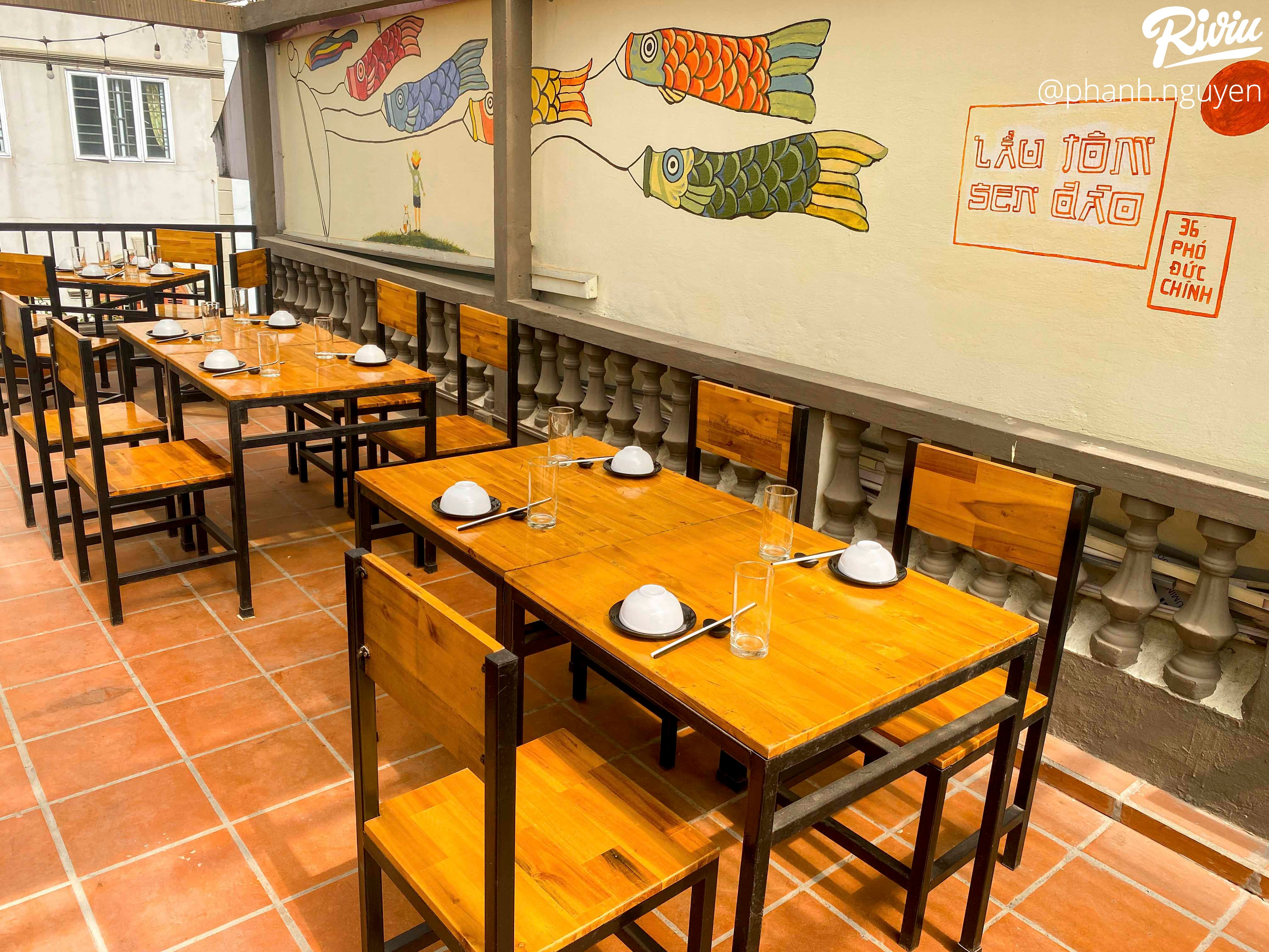 Lạ lạ nhà hàng có lẩu tôm sen đào ngon đáo để không phải nơi nào cũng có - ảnh 14 la la nha hang co lau tom sen dao ngon dao de khong phai noi nao cung co - anh 14