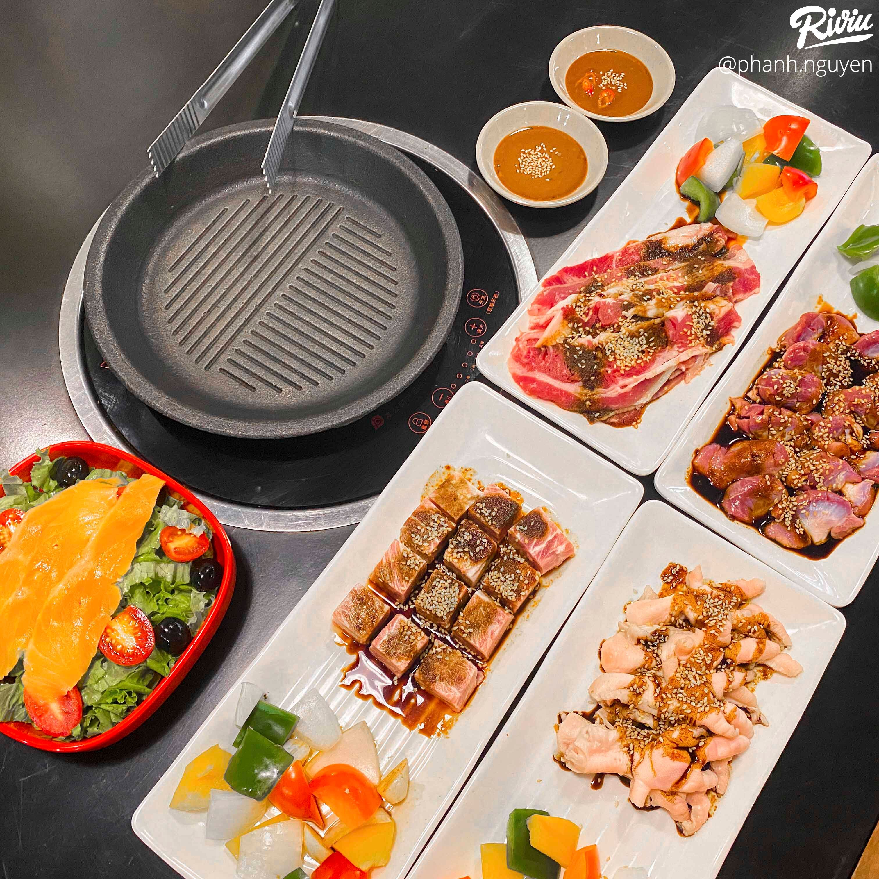 Lạ lạ nhà hàng có lẩu tôm sen đào ngon đáo để không phải nơi nào cũng có - ảnh 1 la la nha hang co lau tom sen dao ngon dao de khong phai noi nao cung co - anh 1