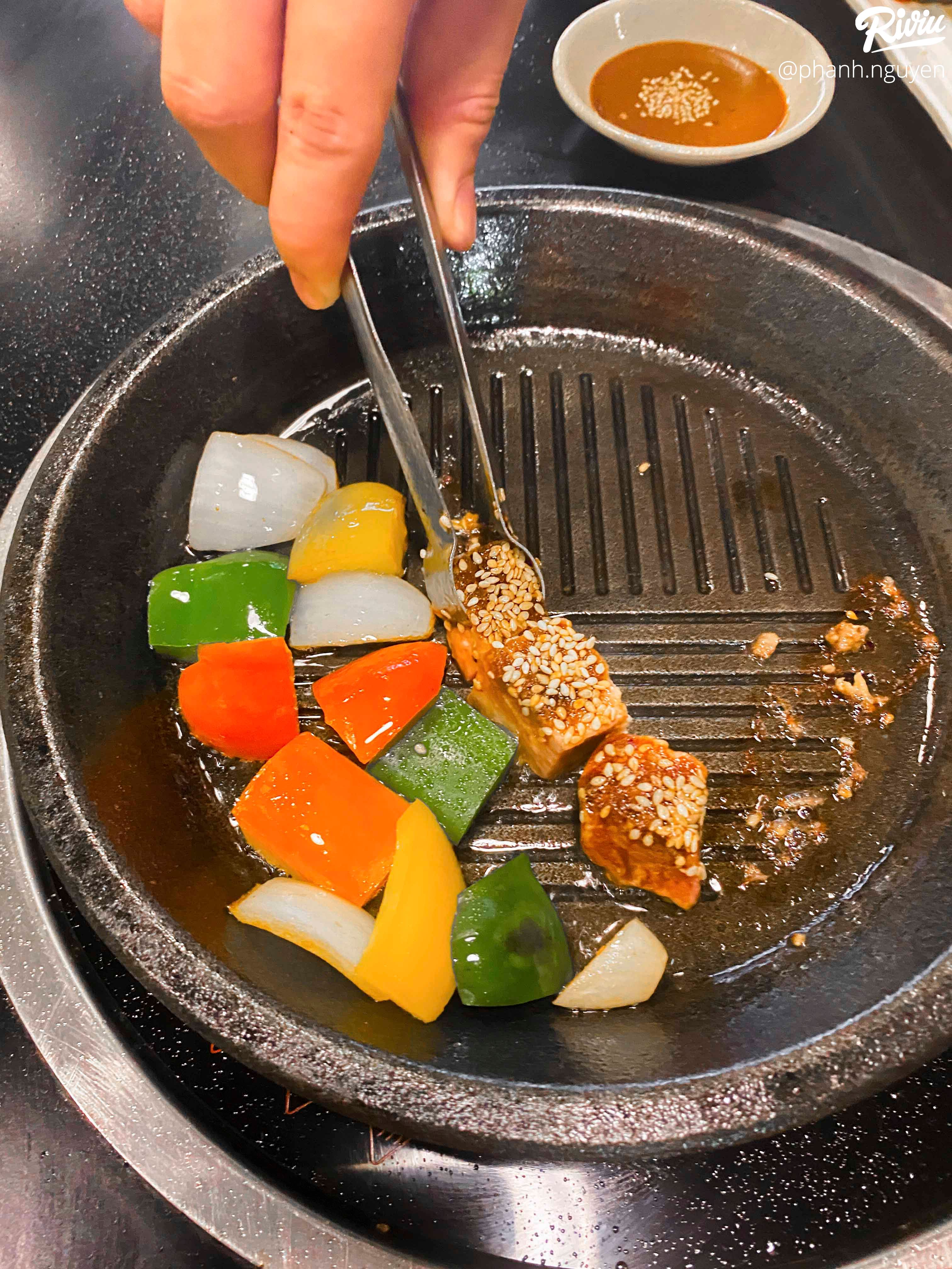 Lạ lạ nhà hàng có lẩu tôm sen đào ngon đáo để không phải nơi nào cũng có - ảnh 24 la la nha hang co lau tom sen dao ngon dao de khong phai noi nao cung co - anh 24