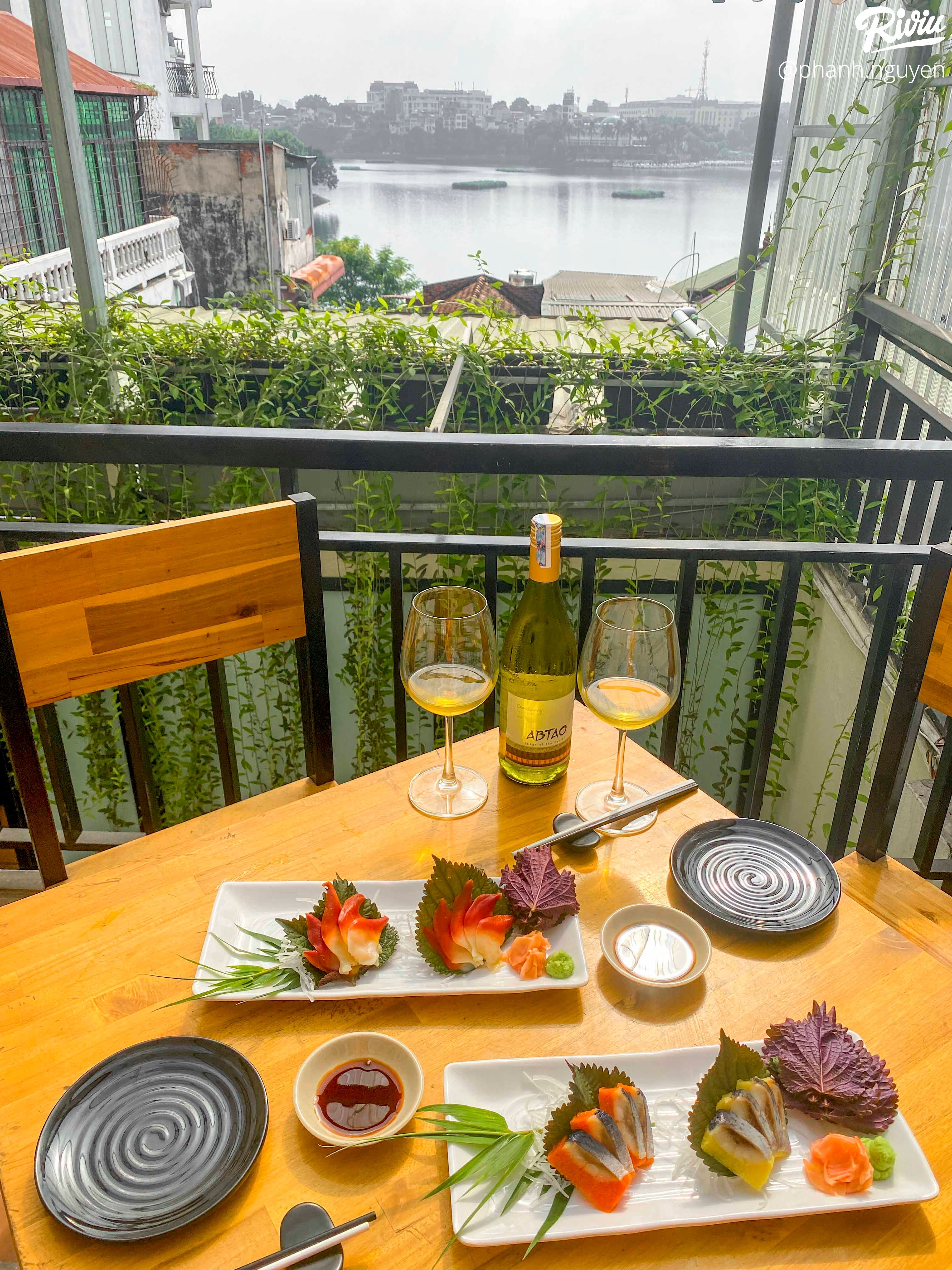 Lạ lạ nhà hàng có lẩu tôm sen đào ngon đáo để không phải nơi nào cũng có - ảnh 60 la la nha hang co lau tom sen dao ngon dao de khong phai noi nao cung co - anh 60