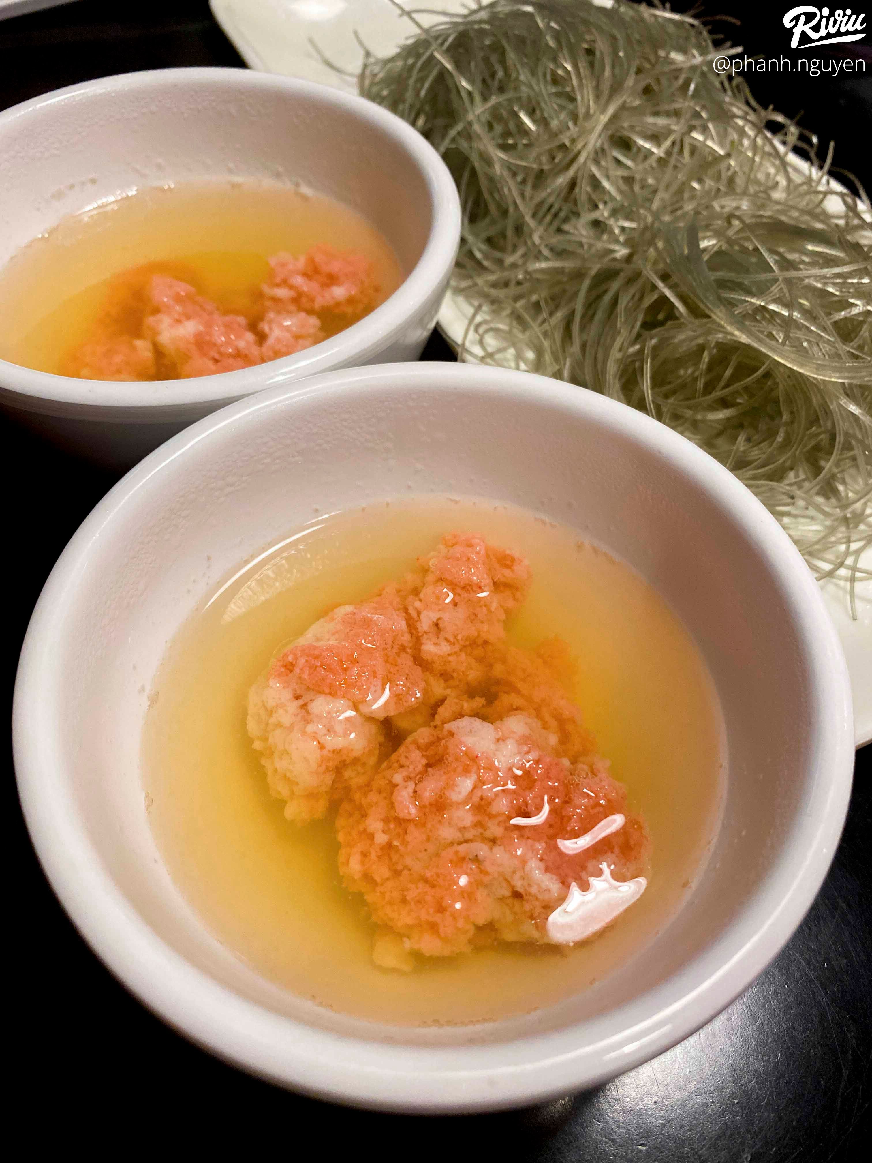 Lạ lạ nhà hàng có lẩu tôm sen đào ngon đáo để không phải nơi nào cũng có - ảnh 45 la la nha hang co lau tom sen dao ngon dao de khong phai noi nao cung co - anh 45