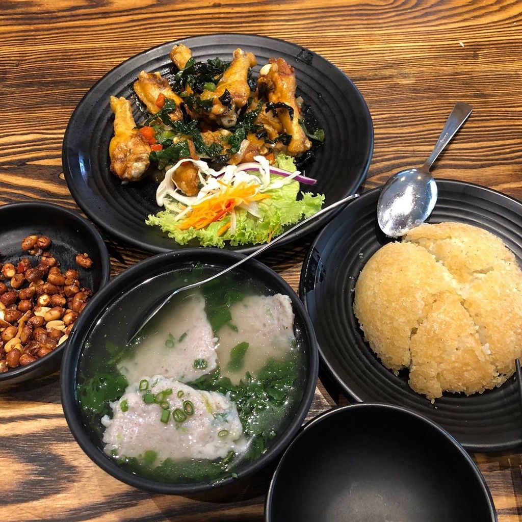 nhung quan com ga noi danh “nut vach” tai sai thanh. - anh 4