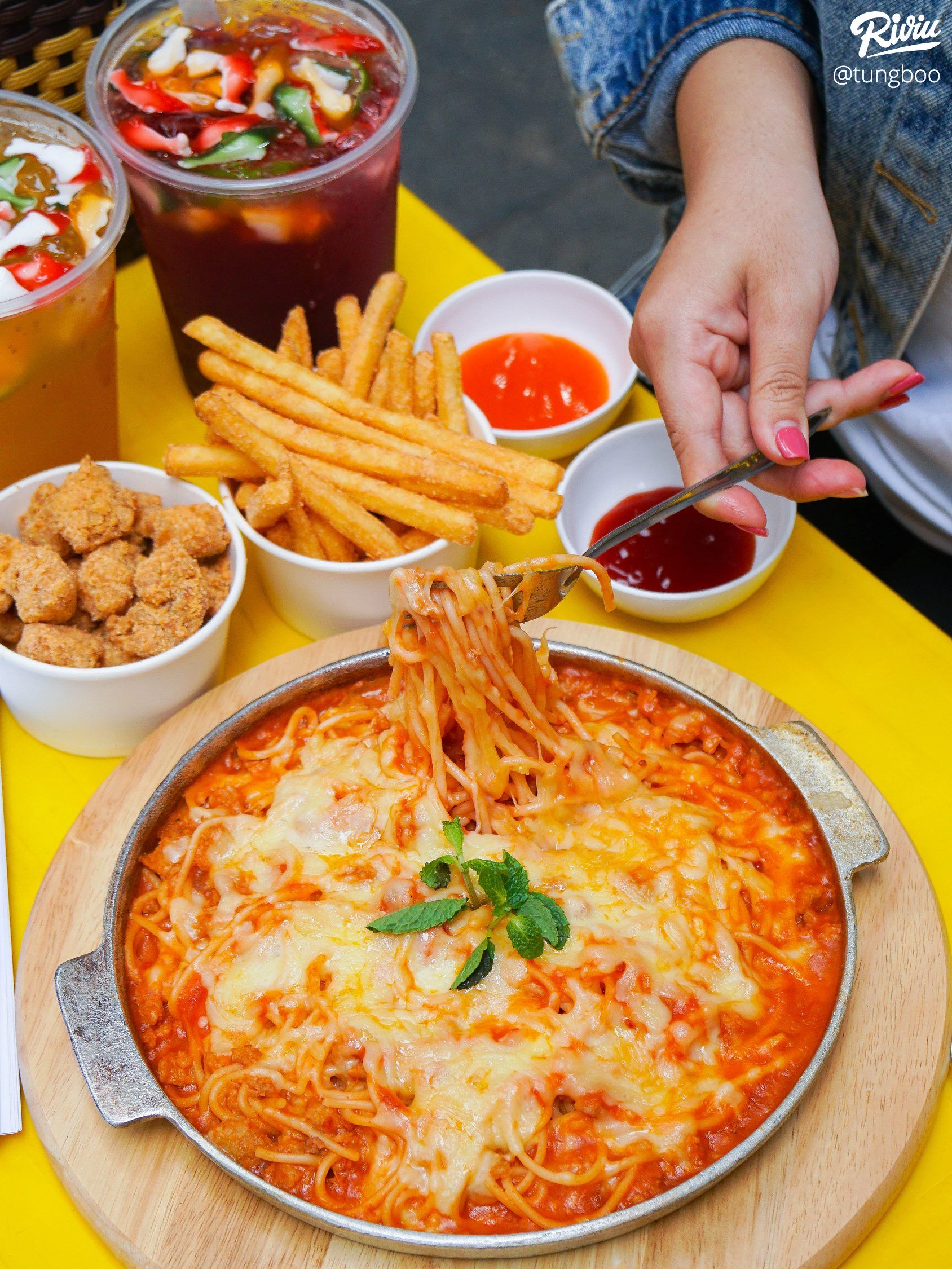 gay sot ca khu cau giay chao spaghetti sieu hot cua quan an vat cong truong - anh 2