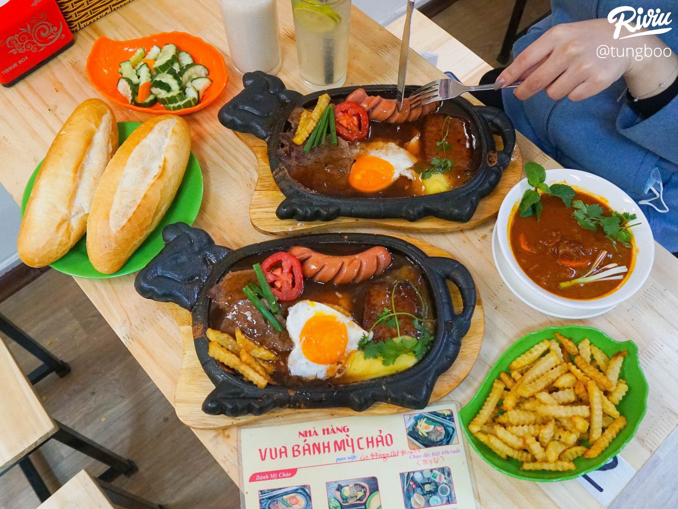 Xèo xèo nóng hổi bánh mì chảo 35k mới tinh của thổ địa Đống Đa - ảnh 25 xeo xeo nong hoi banh mi chao 35k moi tinh cua tho dia dong da - anh 25