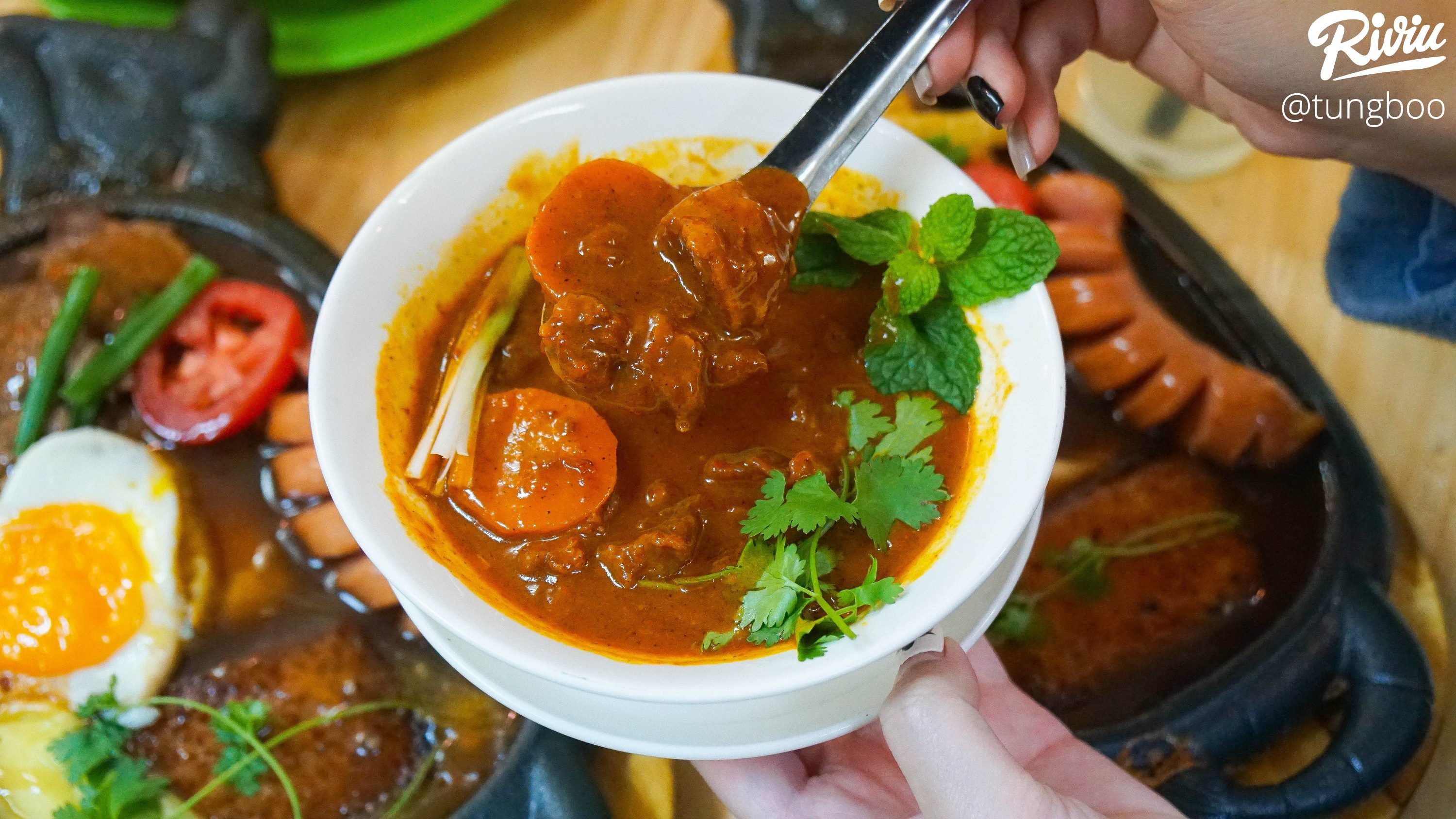 Xèo xèo nóng hổi bánh mì chảo 35k mới tinh của thổ địa Đống Đa - ảnh 20 xeo xeo nong hoi banh mi chao 35k moi tinh cua tho dia dong da - anh 20