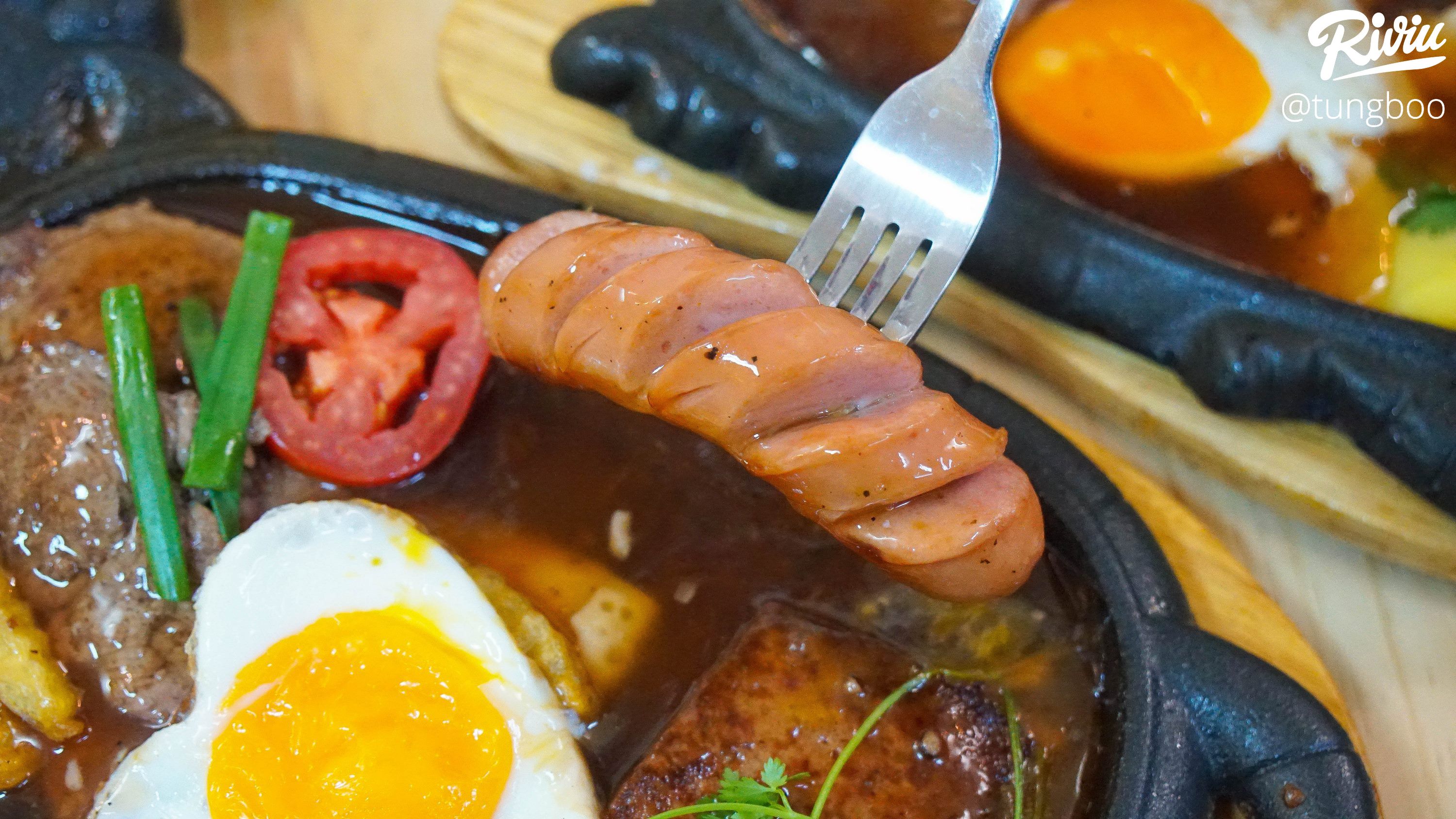 Xèo xèo nóng hổi bánh mì chảo 35k mới tinh của thổ địa Đống Đa - ảnh 14 xeo xeo nong hoi banh mi chao 35k moi tinh cua tho dia dong da - anh 14