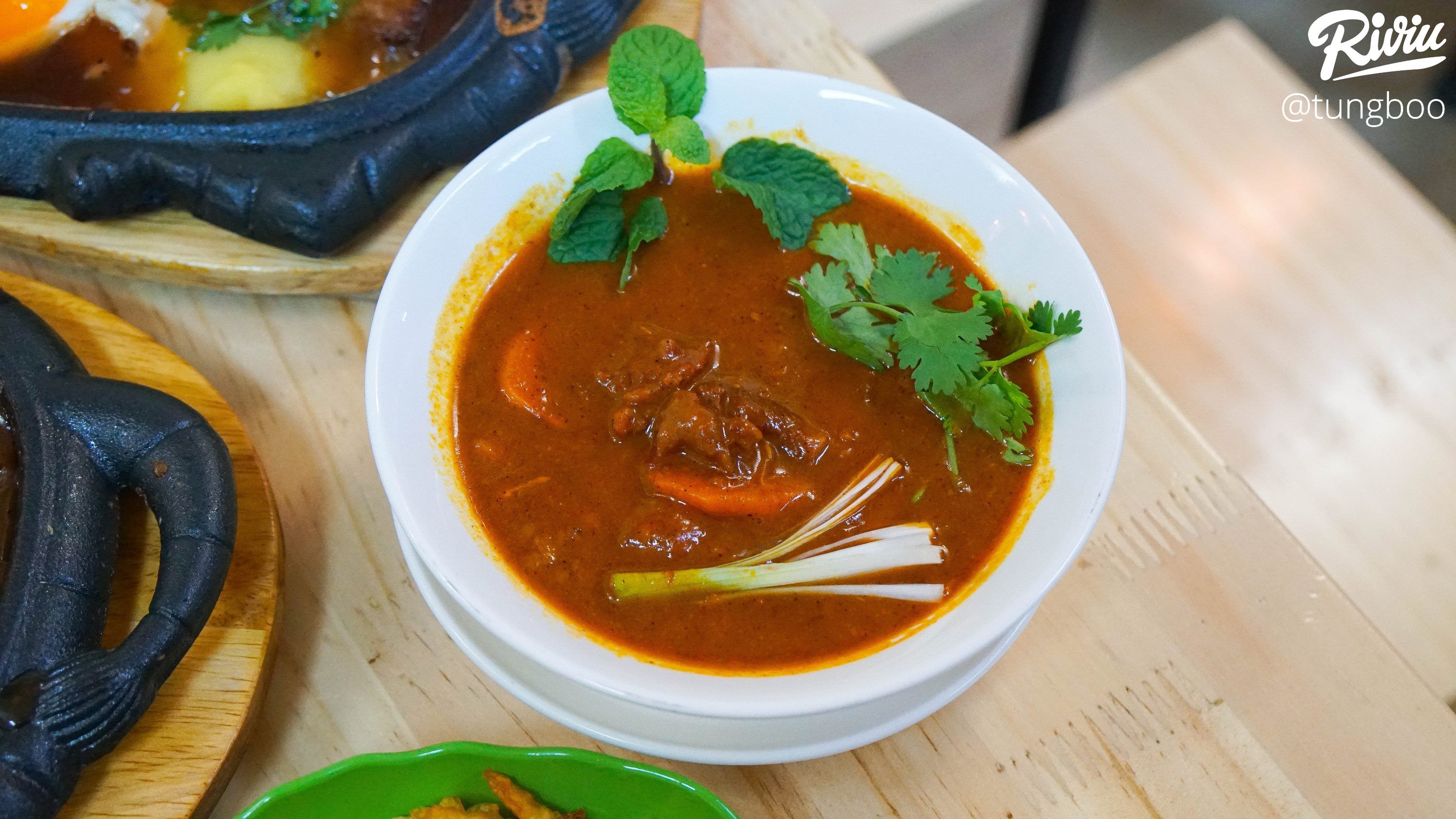 Xèo xèo nóng hổi bánh mì chảo 35k mới tinh của thổ địa Đống Đa - ảnh 19 xeo xeo nong hoi banh mi chao 35k moi tinh cua tho dia dong da - anh 19