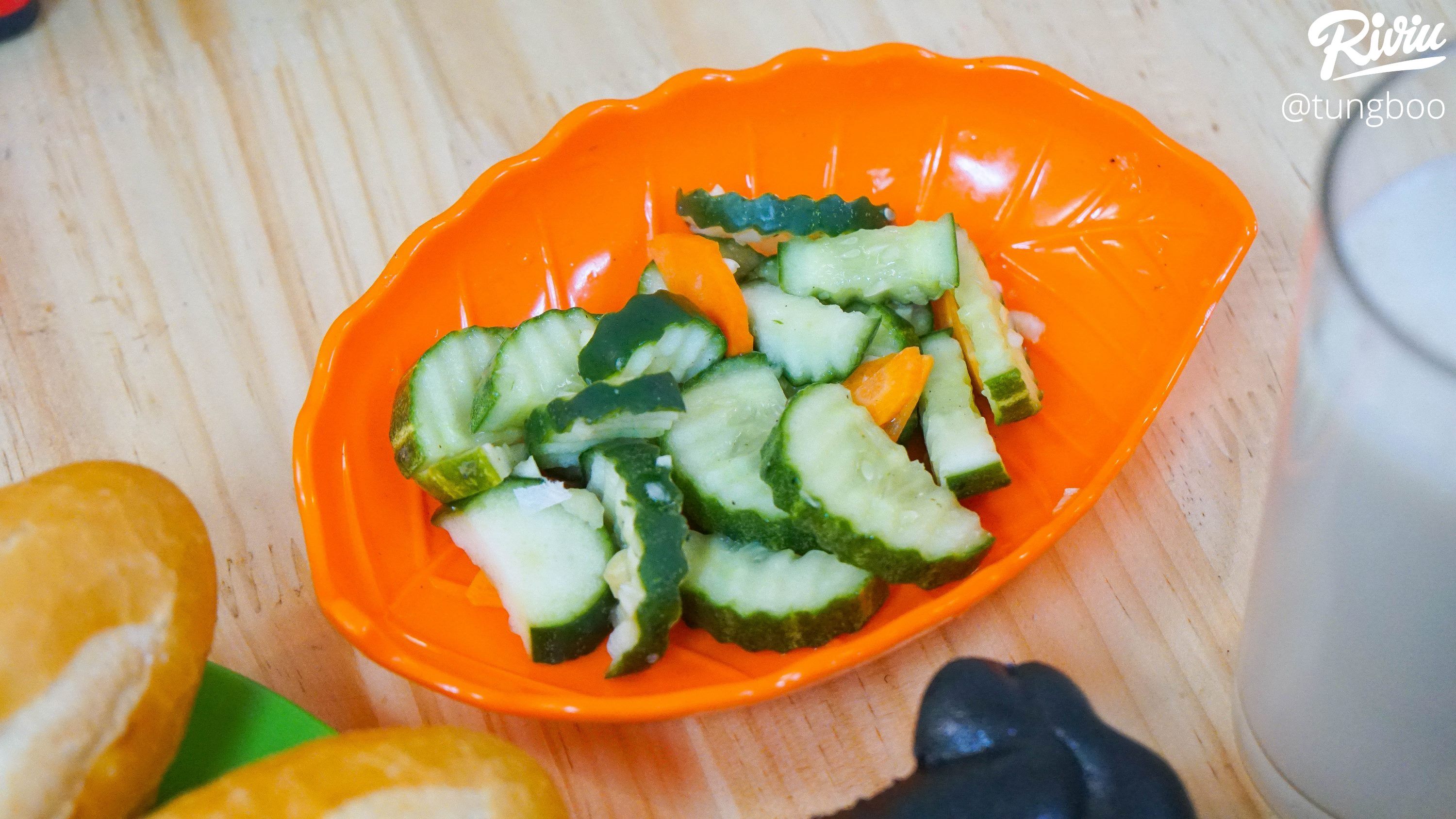 Xèo xèo nóng hổi bánh mì chảo 35k mới tinh của thổ địa Đống Đa - ảnh 18 xeo xeo nong hoi banh mi chao 35k moi tinh cua tho dia dong da - anh 18