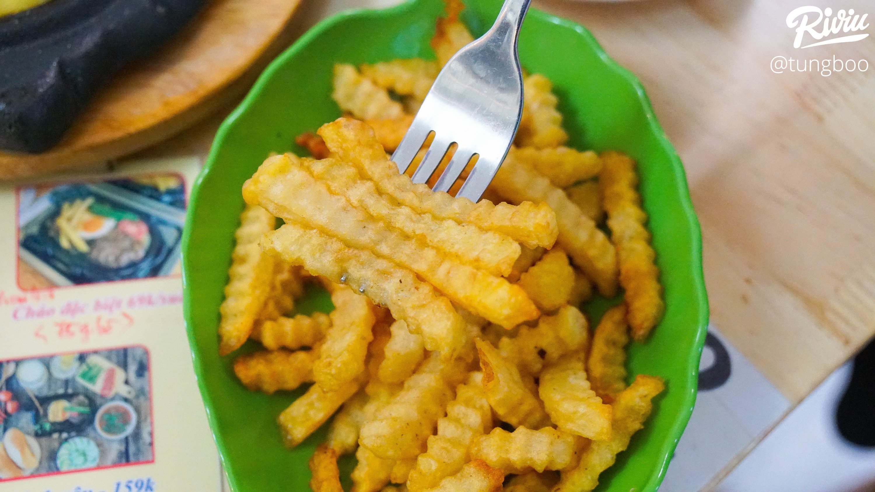 Xèo xèo nóng hổi bánh mì chảo 35k mới tinh của thổ địa Đống Đa - ảnh 22 xeo xeo nong hoi banh mi chao 35k moi tinh cua tho dia dong da - anh 22