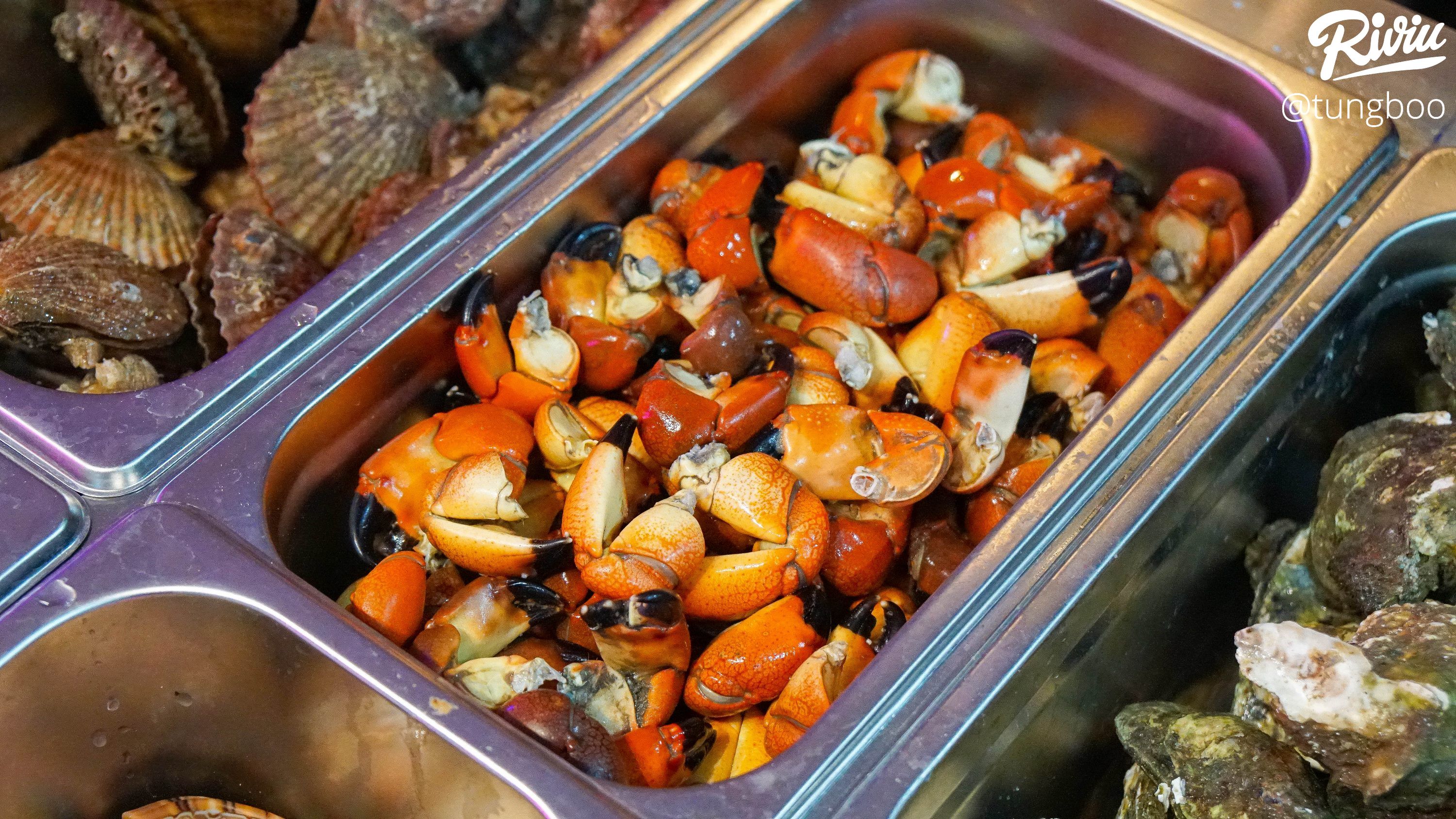 xap xinh quan oc mo xuyen dem cho team co truong khu thai ha - anh 7